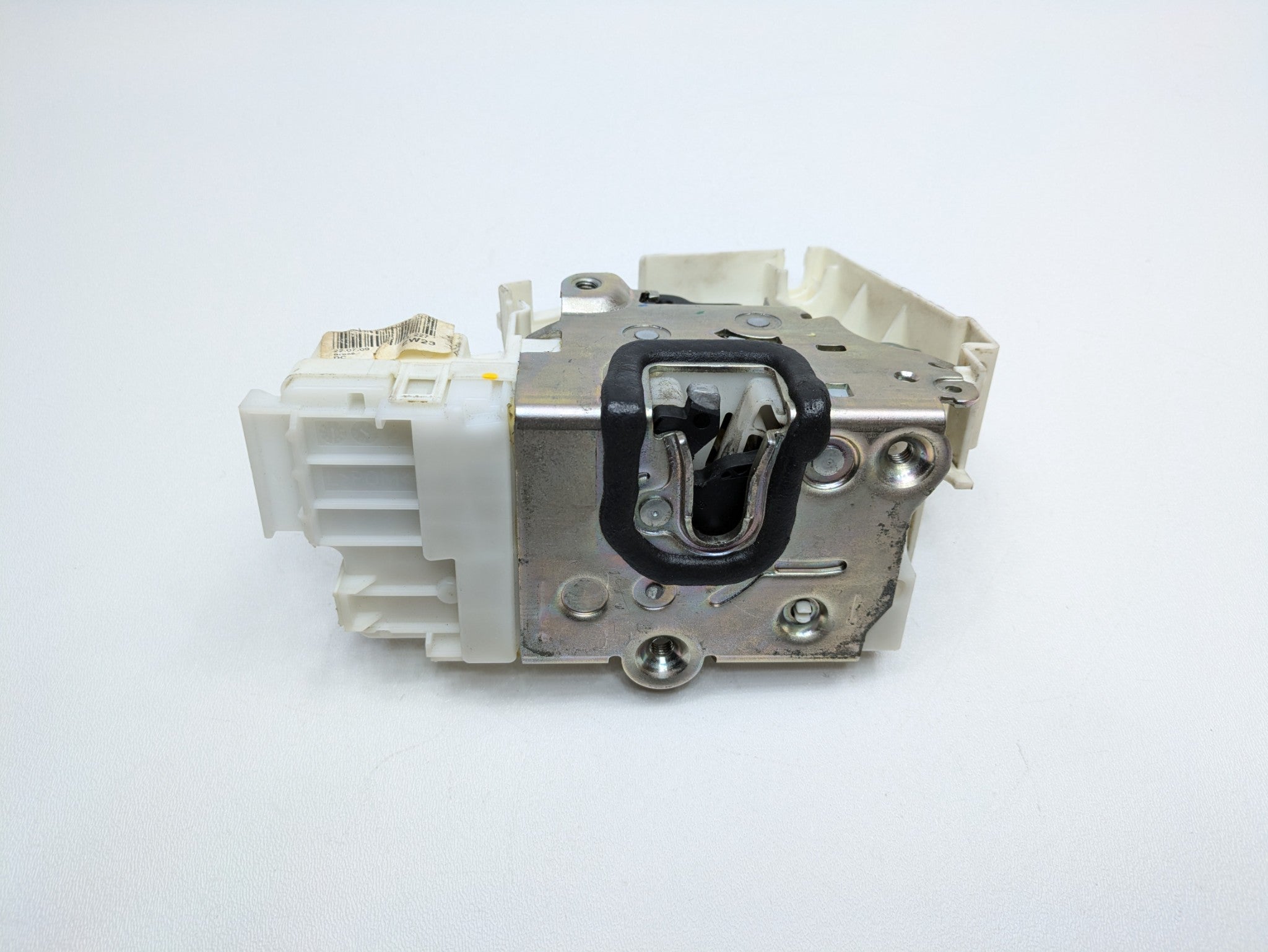 2009 - 2011 OEM MERCEDES-BENZ ML63 FRONT LEFT DRIVER SIDE DOOR LATCH ACTUATOR