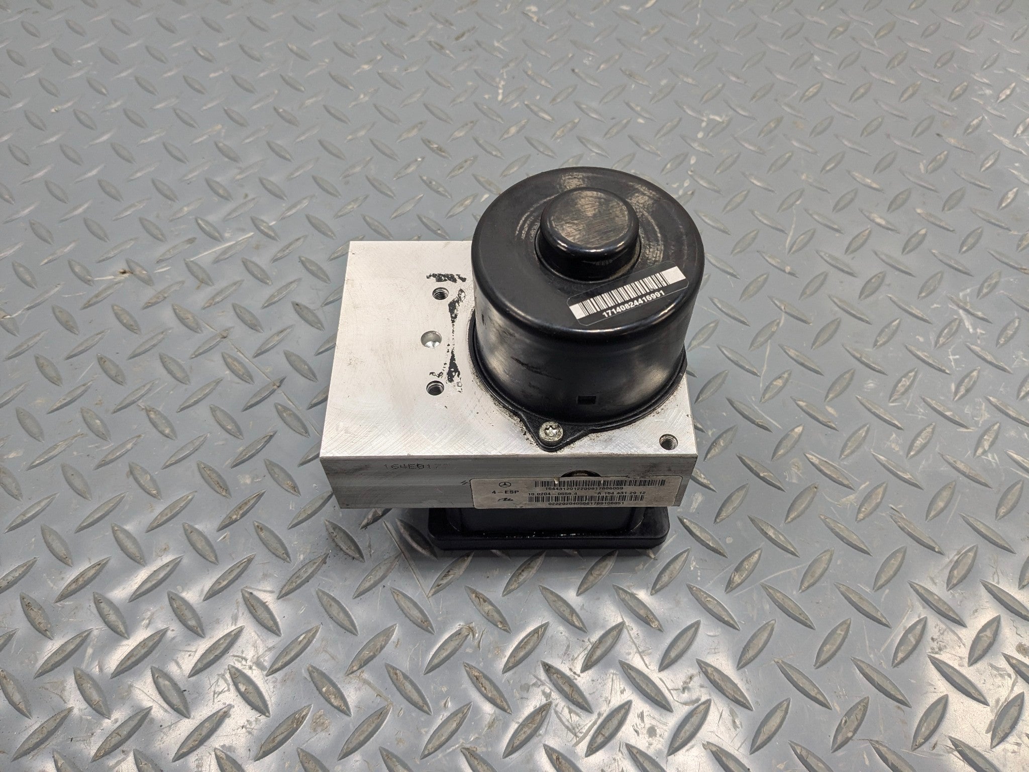 2009 - 2011 OEM MERCEDES-BENZ ML63 ABS ANTI-LOCK BRAKE PUMP CONTROL MODULE