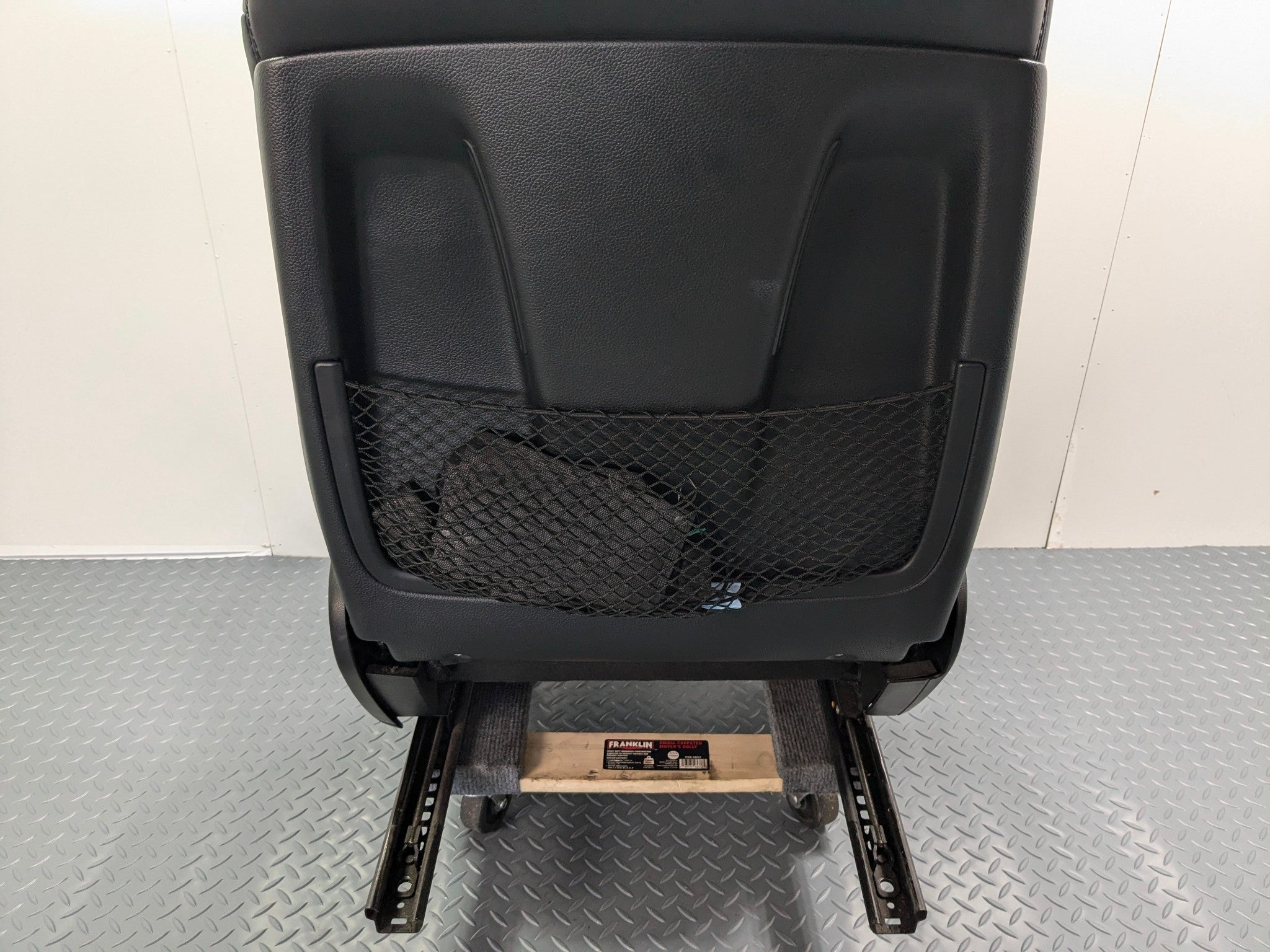 2009 - 2011 OEM MERCEDES-BENZ ML63 FRONT LEFT DRIVER SEAT WITH HEADREST BLACK