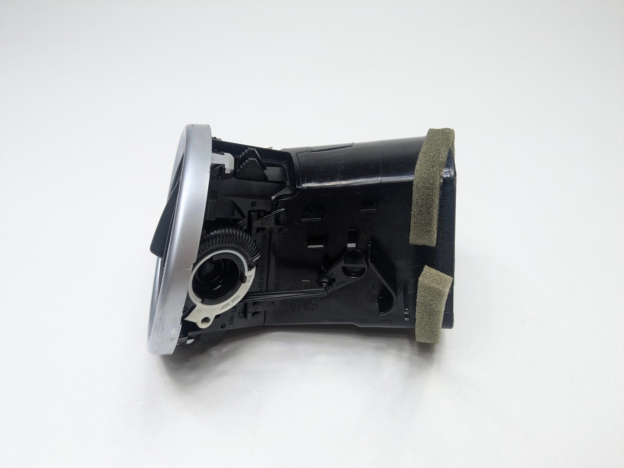 2009 - 11 OEM MERCEDES-BENZ ML63 FRONT LEFT DRIVER SIDE DASH AC HEATER AIR VENT
