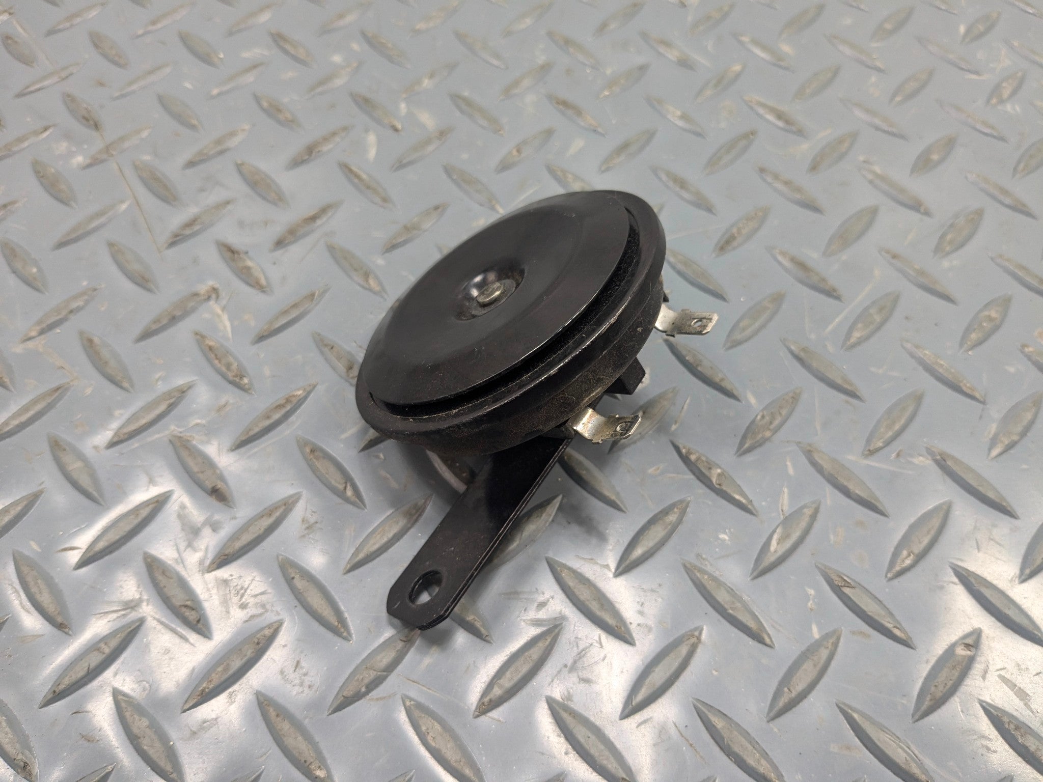 2009 - 2011 OEM MERCEDES-BENZ ML63 ANTI THEFT ALARM HORN SIREN