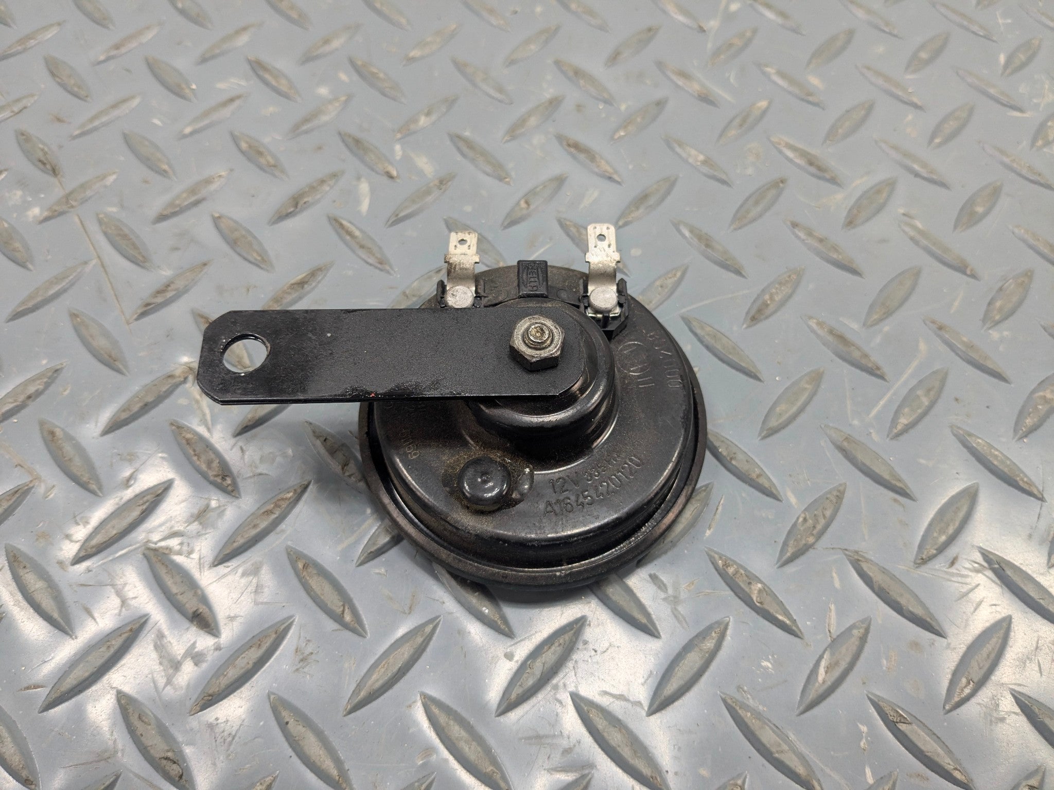 2009 - 2011 OEM MERCEDES-BENZ ML63 ANTI THEFT ALARM HORN SIREN