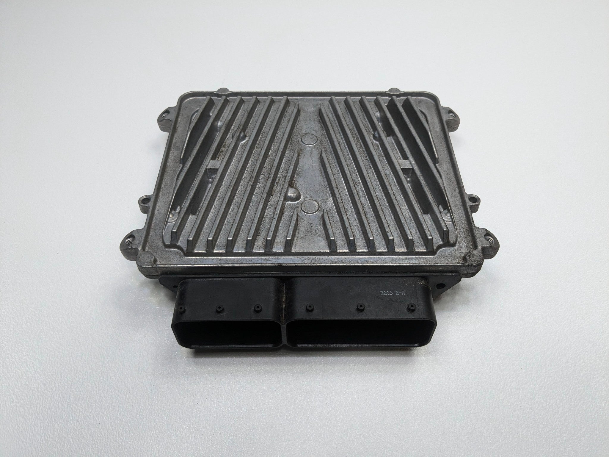 2009 - 2011 OEM MERCEDES-BENZ ML63 ECU ENGINE COMPUTER  CONTROL MODULE UNIT