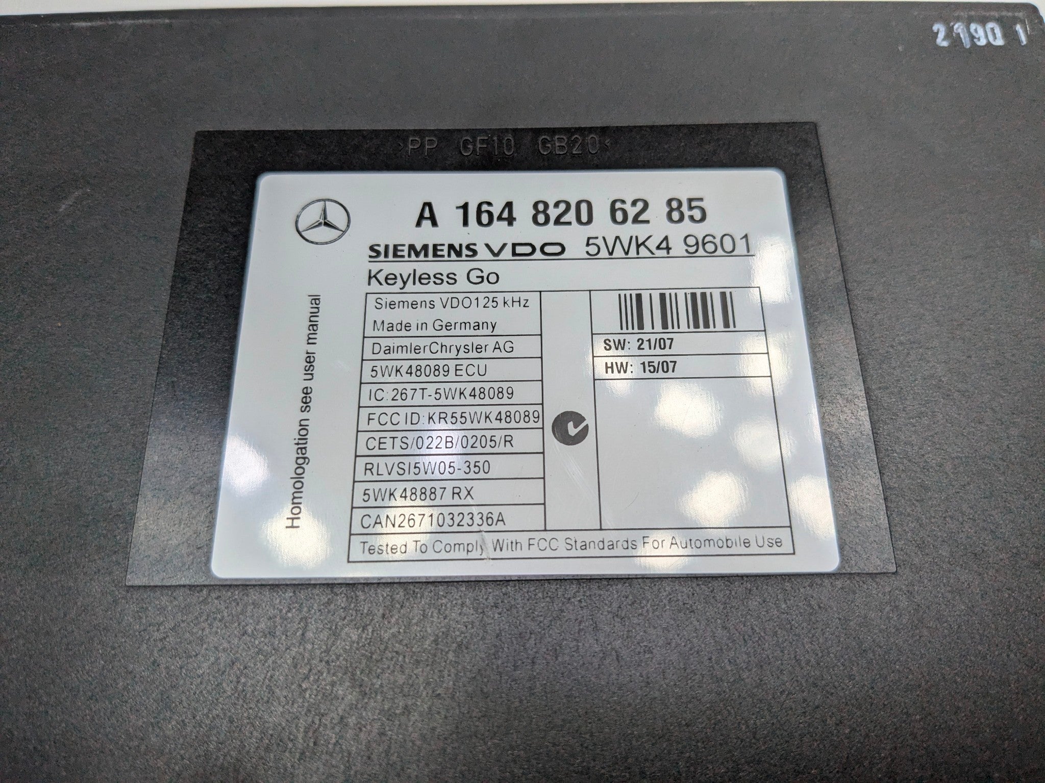 2009 - 2011 OEM MERCEDES-BENZ ML63 KEYLESS GO CONTROL MODULE