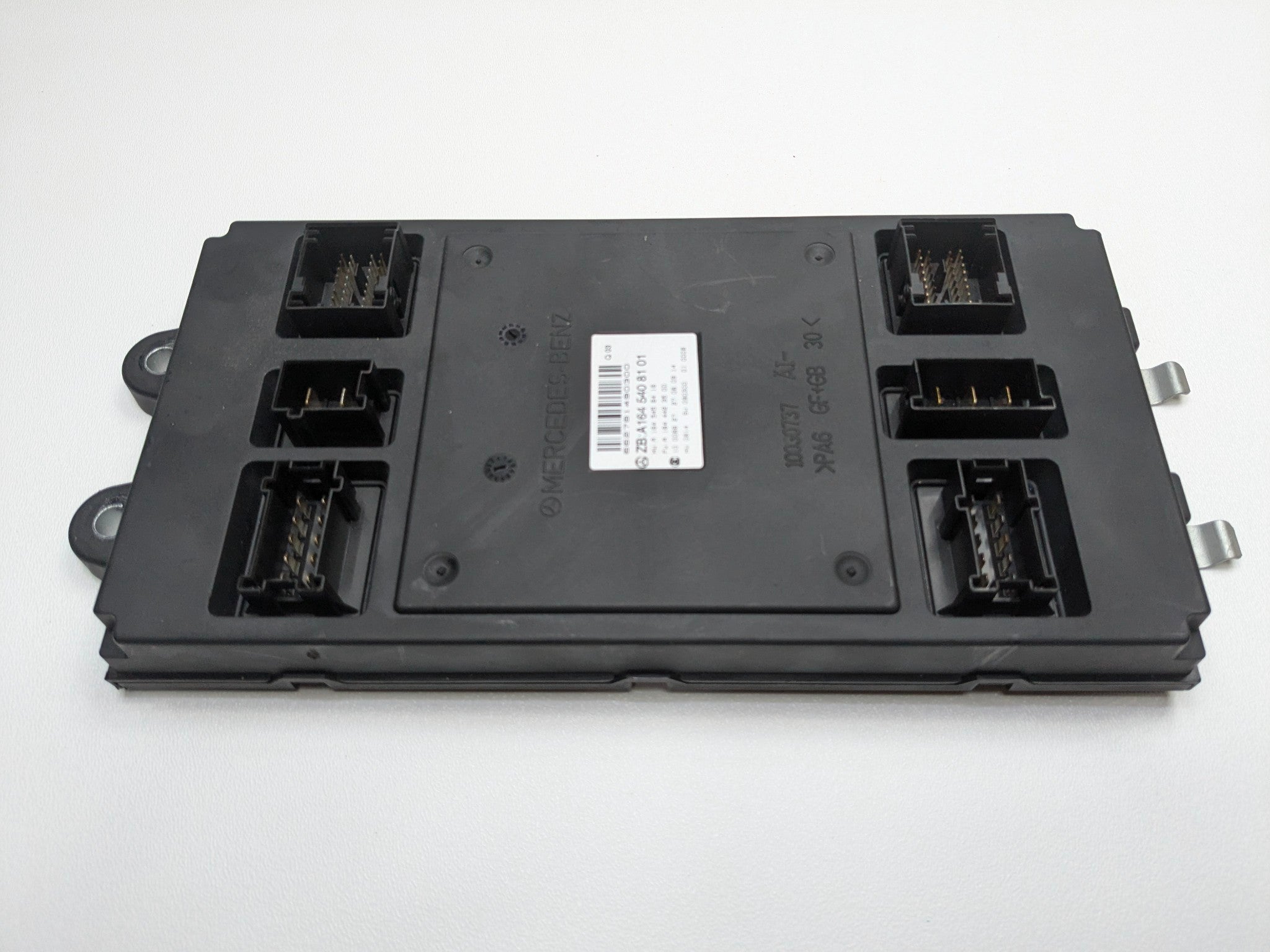 2009 - 2011 OEM MERCEDES-BENZ ML63 FRONT SAM CONTROL MODULE