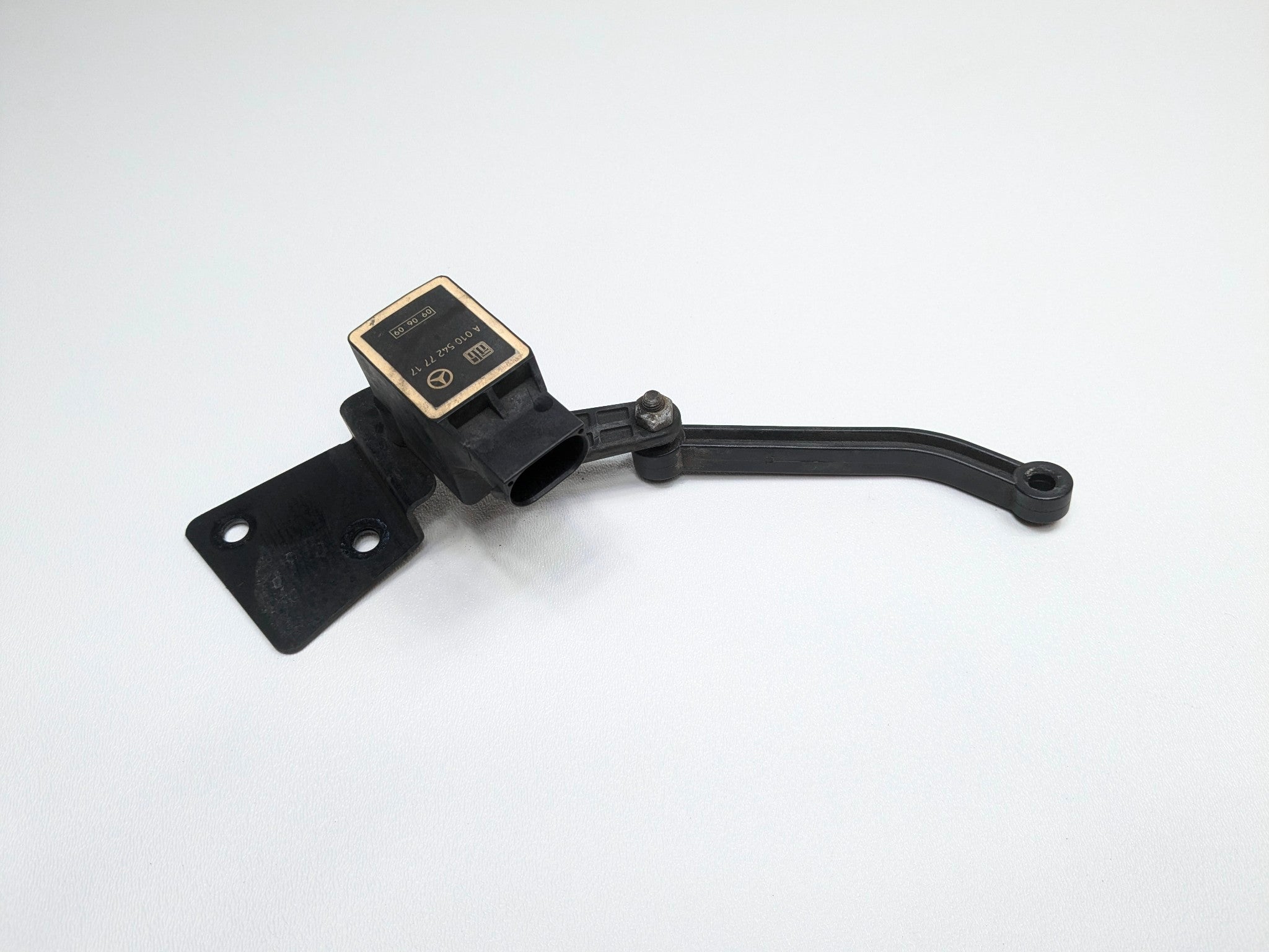 2009 - 2011 OEM MERCEDES-BENZ ML63 FRONT LEFT SUSPENSION HEIGHT LEVEL SENSOR