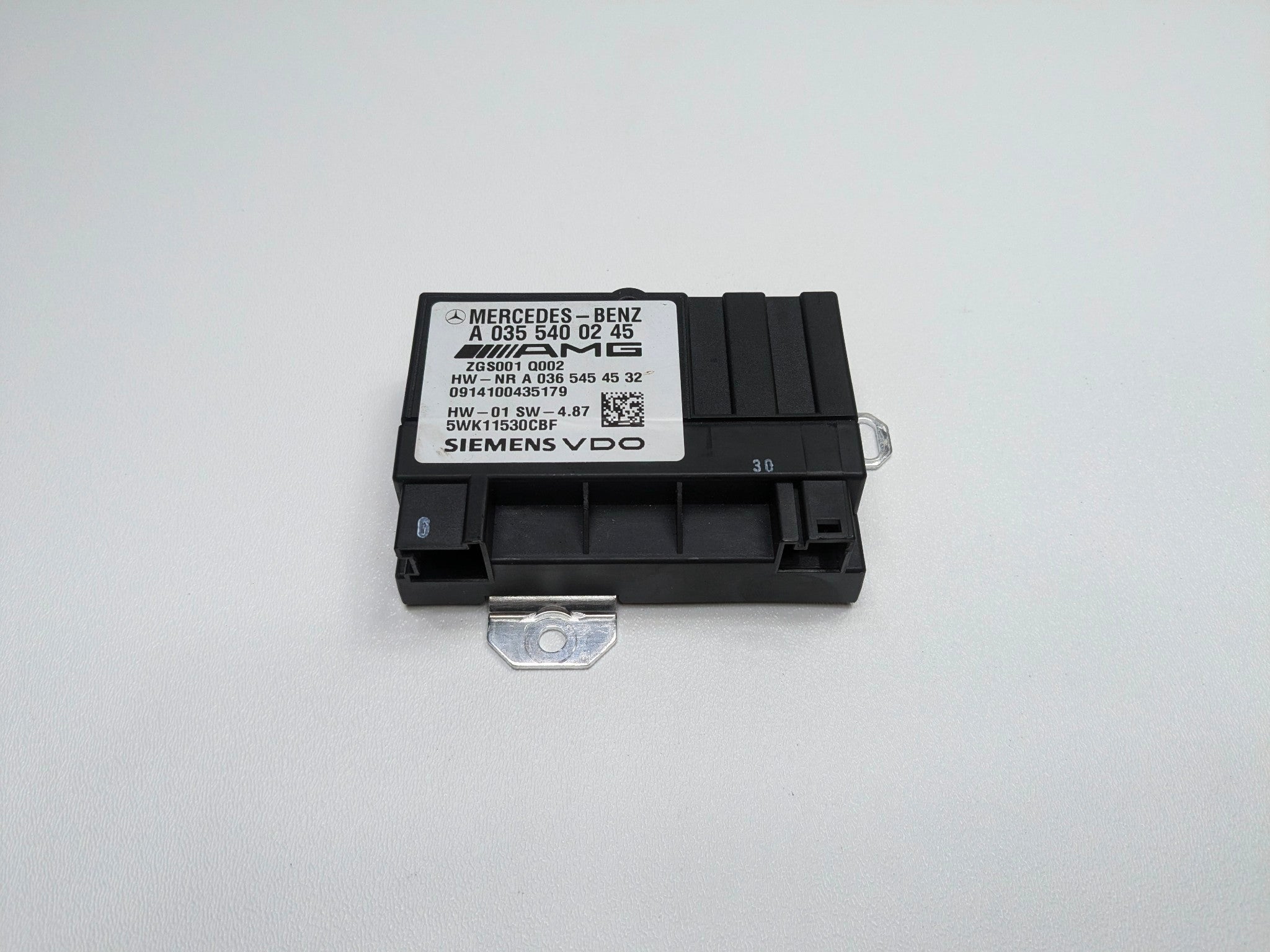 2009 - 2011 OEM MERCEDES-BENZ ML63 FUEL PUMP COMPUTER CONTROL MODULE UNIT