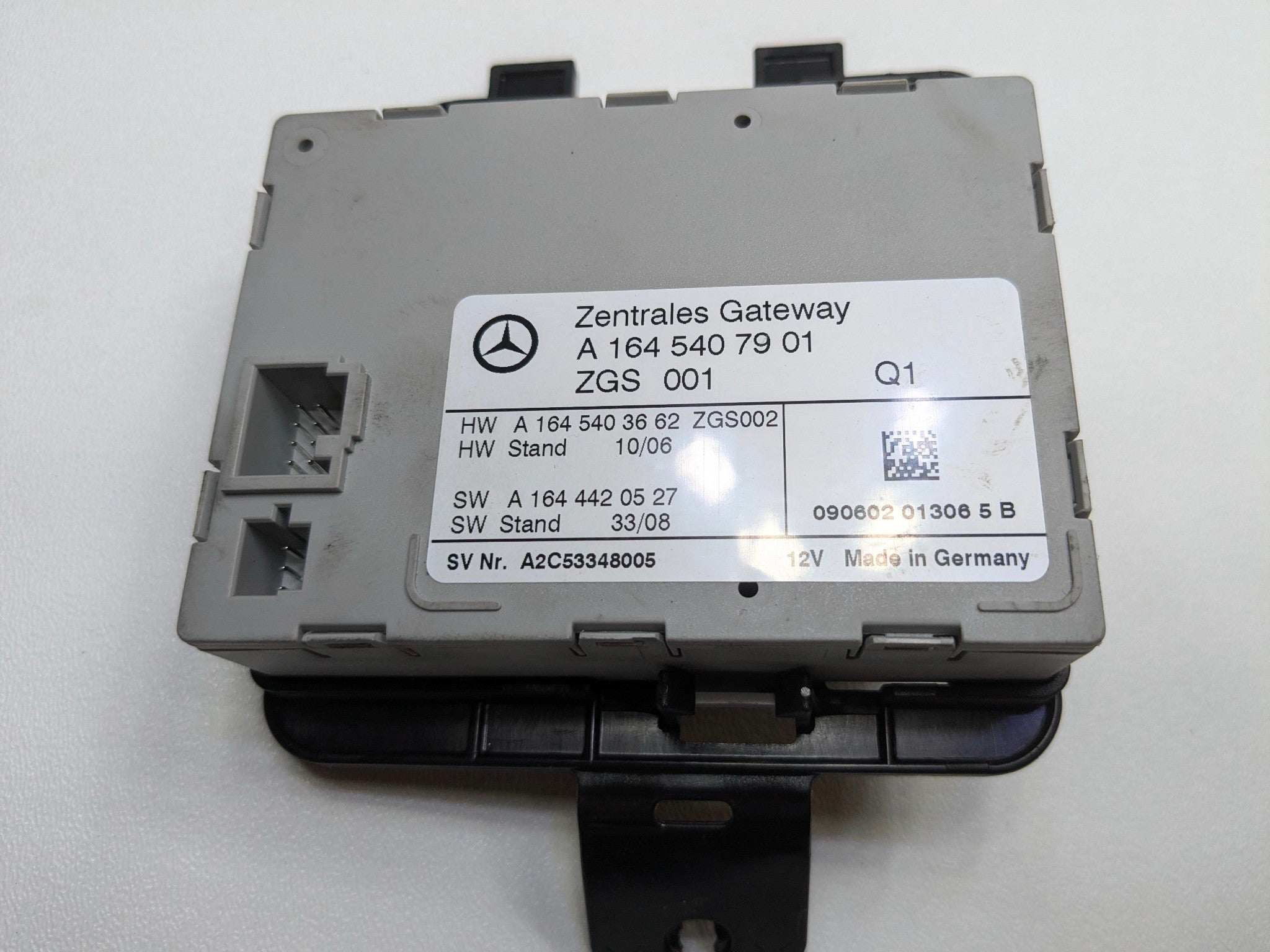 2009 - 2011 OEM MERCEDES-BENZ ML63 GATEWAY CHASSIS CONTROL MODULE