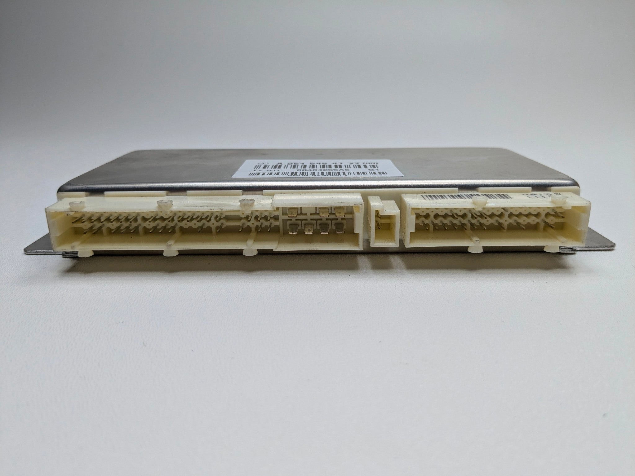 2009 - 2011 OEM MERCEDES-BENZ ML63 AIR SUSPENSION ECU CONTROL MODULE