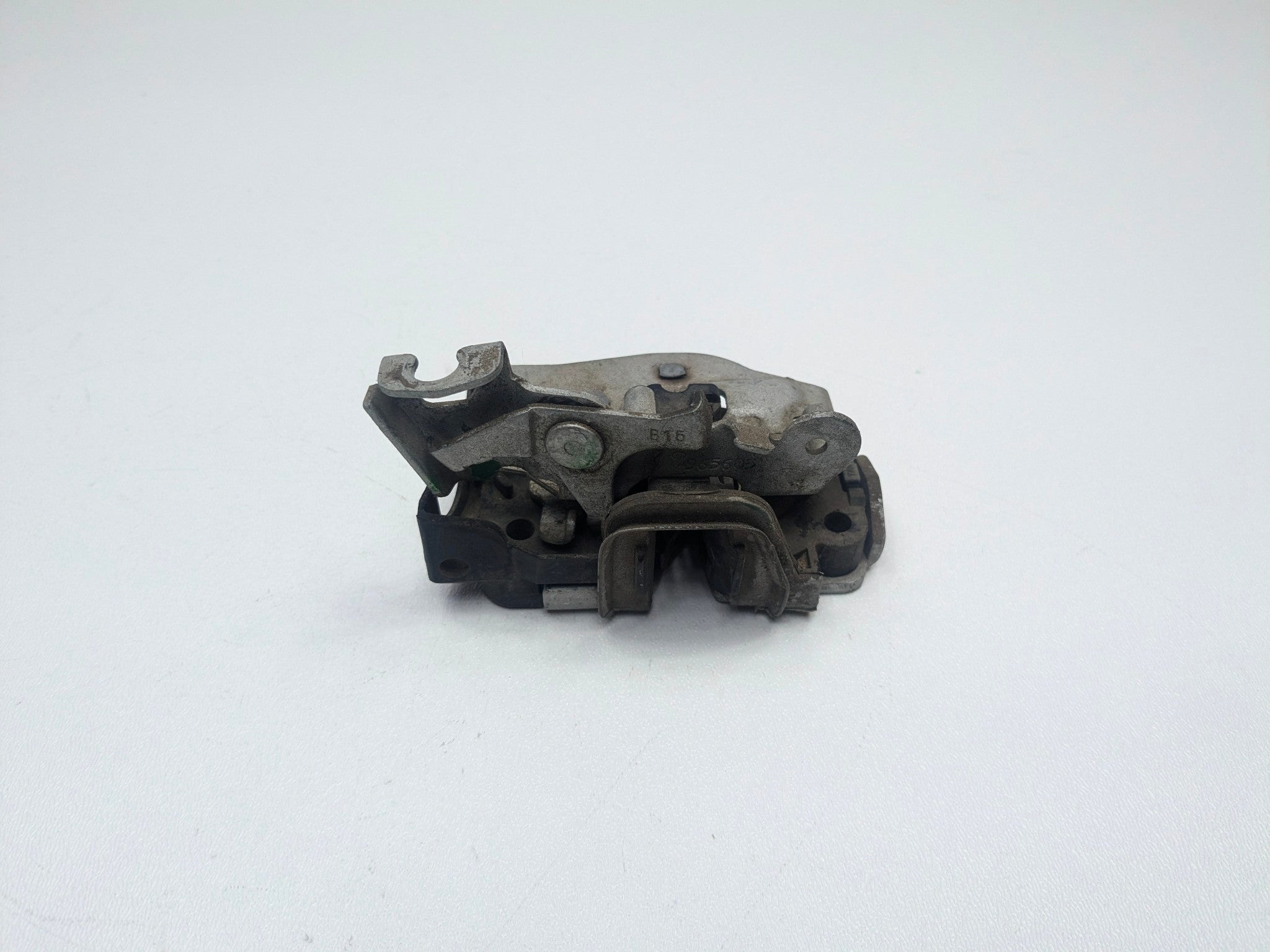 2004 - 2008 OEM FORD F150 REAR LEFT DRIVER SIDE LOWER DOOR LATCH
