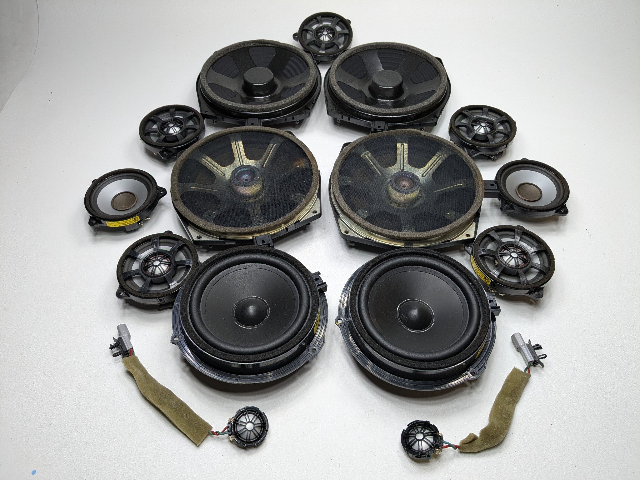 2013 - 2015 OEM JAGUAR XJ FRONT AND REAR AUDIO SOUND SYSTEM SPEAKER SET