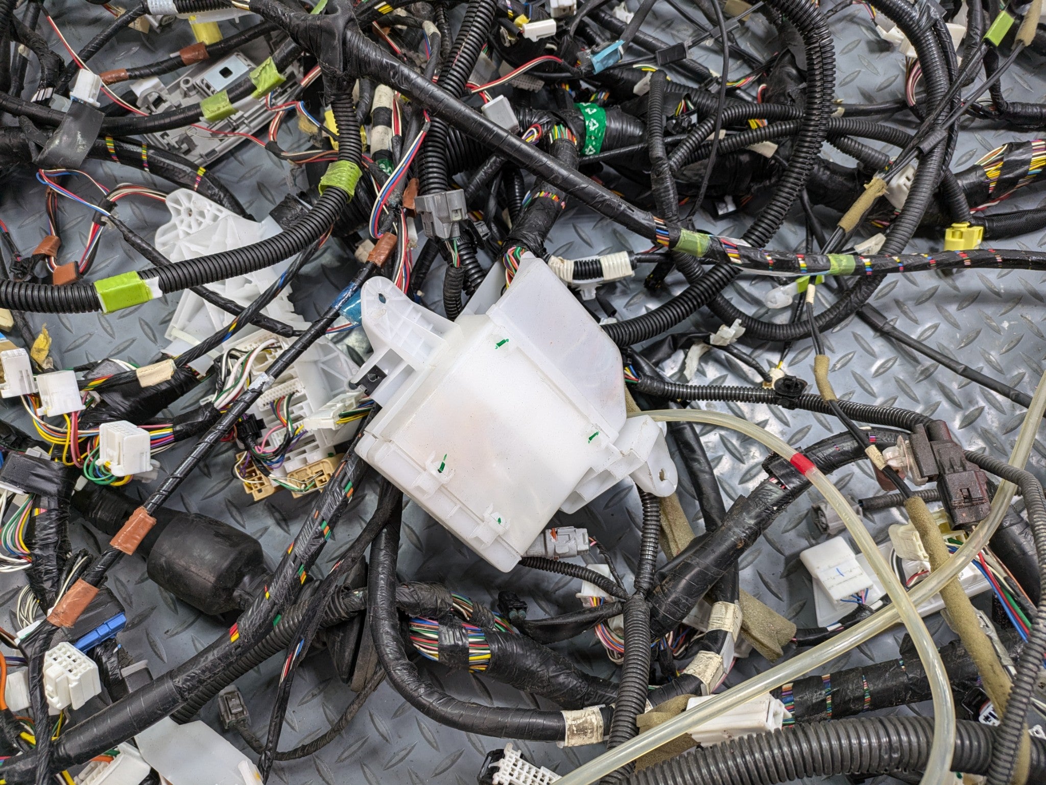 06 - 09 OEM TOYOTA PRIUS INTERIOR BODY WIRE WIRING HARNESS CABLE AND CONNECTOR