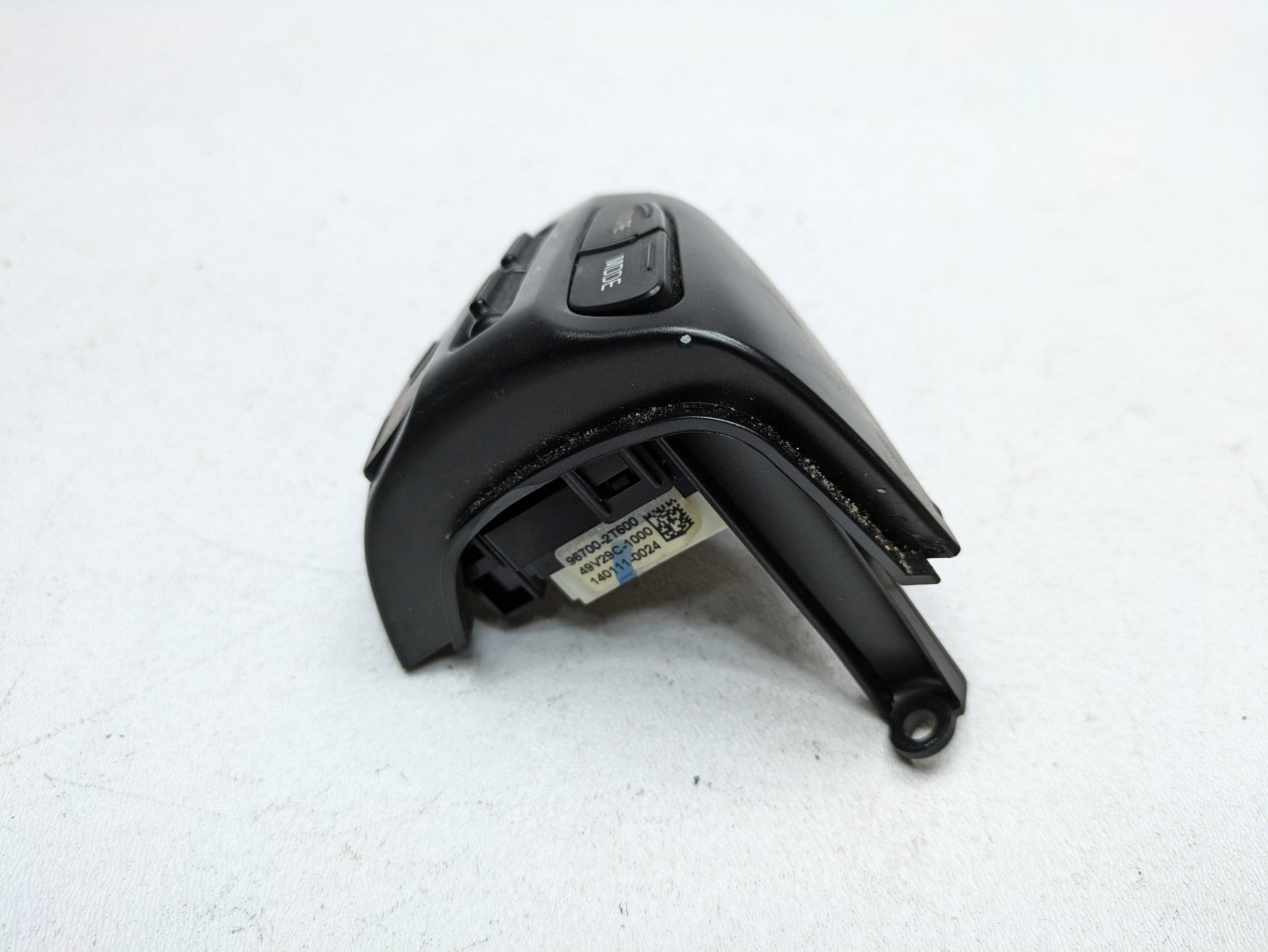 14 - 15 OEM KIA OPTIMA STEERING WHEEL AUDIO AND RADIO LEFT CONTROL SWITCH BLACK