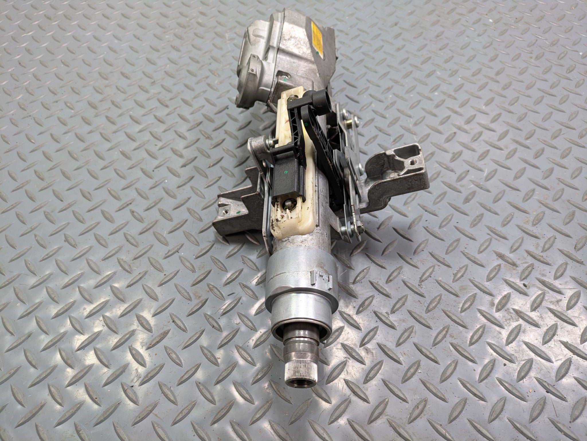 2004 - 2006 OEM MERCEDES-BENZ C230 STEERING COLUMN POWER ADJUSTABLE ASSEMBLY