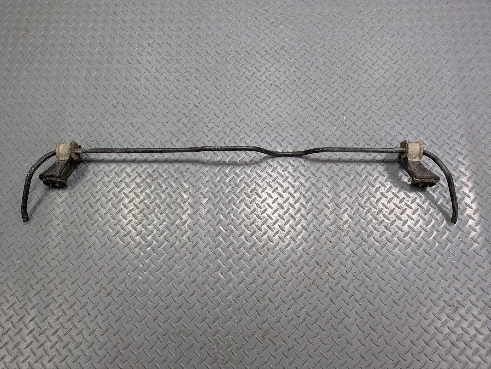 2004 - 2006 OEM MERCEDES-BENZ C230 REAR STABILIZER SUSPENSION ANTI ROLL SWAY BAR