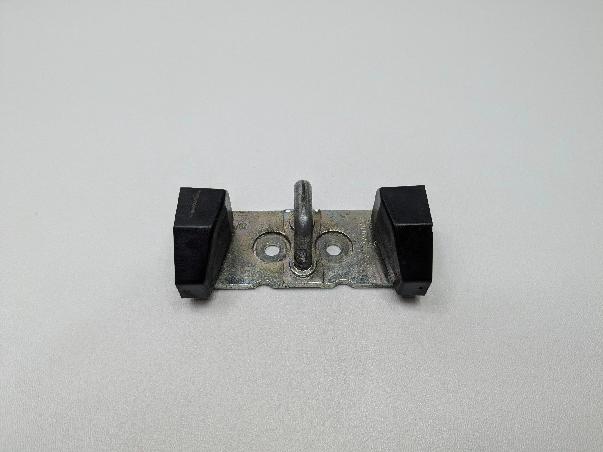 2004 - 2006 OEM MERCEDES-BENZ C230 REAR TAILGATE HATCH DOOR LOCK PLATE