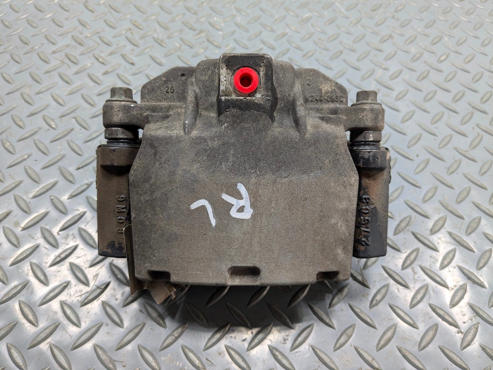 10 - 14 OEM CADILLAC ESCALADE ESV REAR LEFT DRIVER SIDE BRAKE CALIPER ASSEMBLY