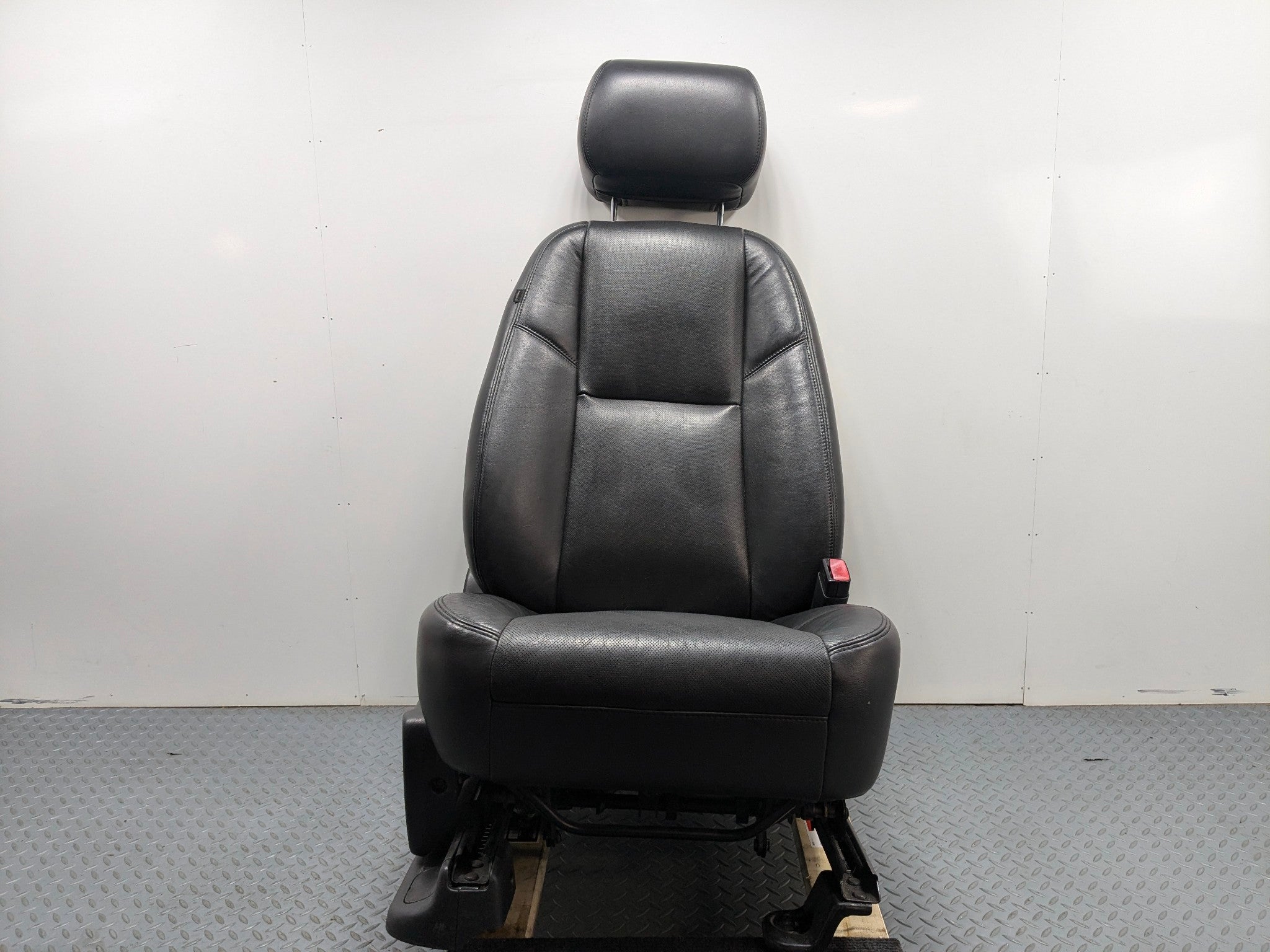 10 - 14 OEM CADILLAC ESCALADE ESV FRONT RIGHT SIDE SEAT WITH HEADREST ASSEMBLY