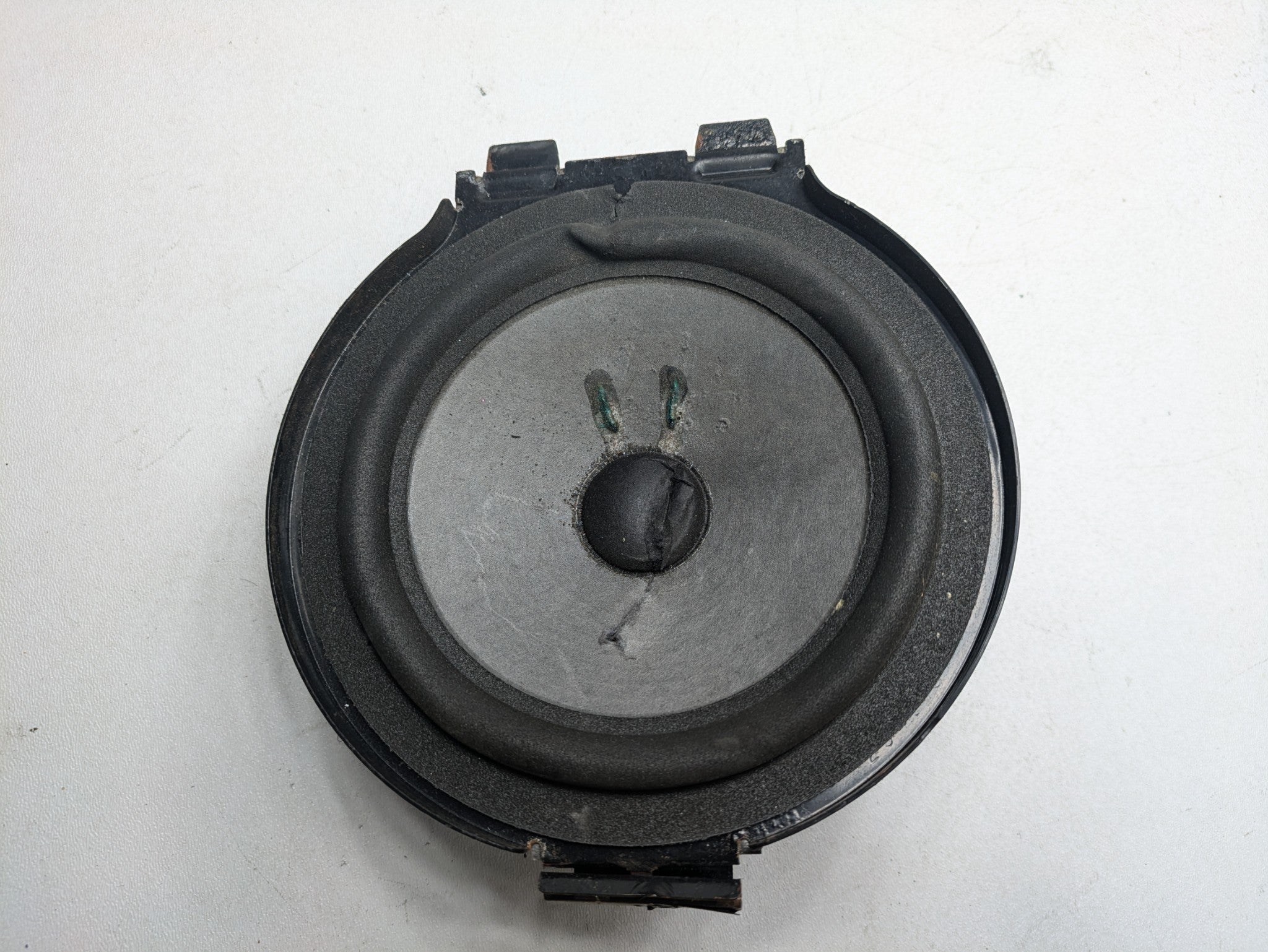 2003 - 2006 OEM CHEVROLET TAHOE FRONT AND REAR AUDIO SOUND SYSTEM SPEAKER SET