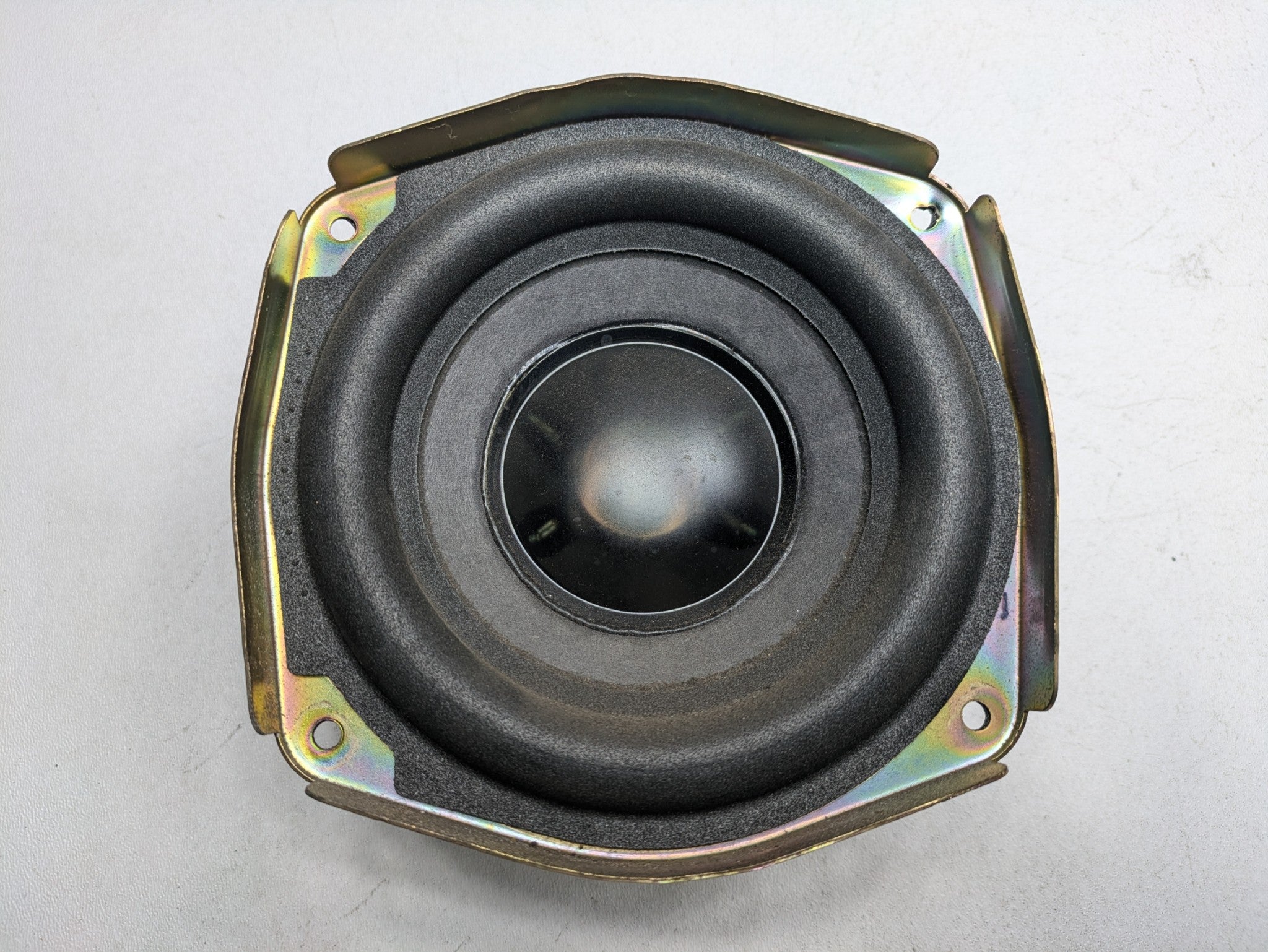 2003 - 2006 OEM CHEVROLET TAHOE FRONT AND REAR AUDIO SOUND SYSTEM SPEAKER SET