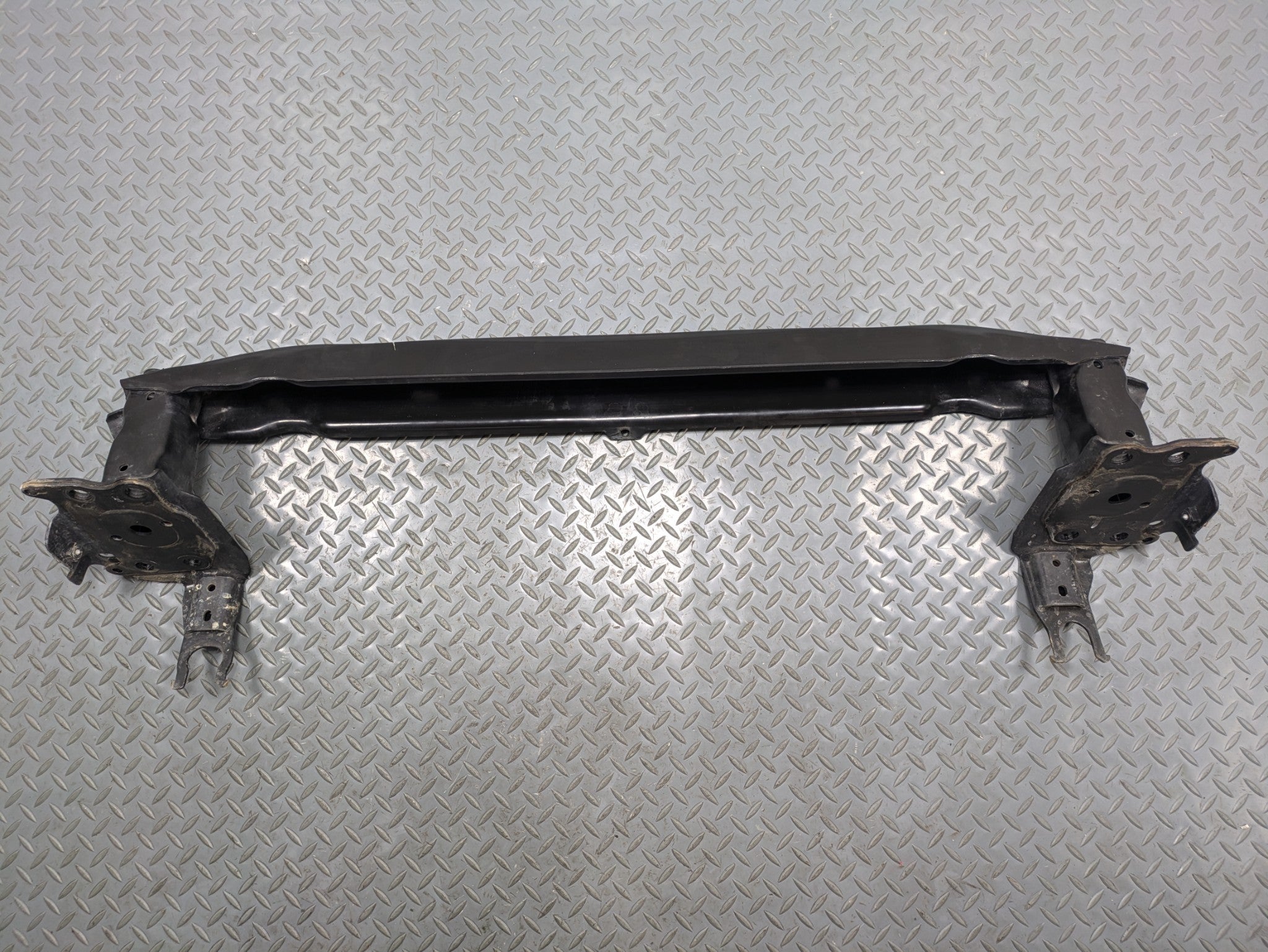 2008 - 2010 OEM PORSCHE CAYENNE FRONT BUMPER REINFORCEMENT IMPACT BAR