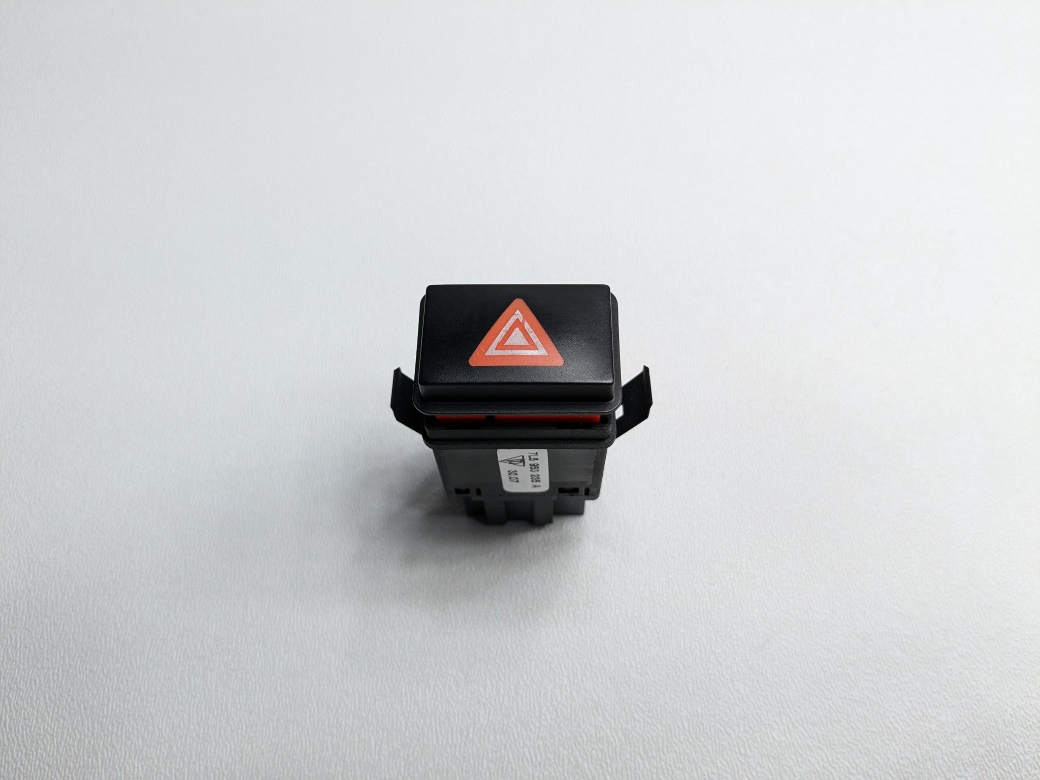08 - 10 OEM PORSCHE CAYENNE EMERGENCY HAZARD WARNING LIGHT CONTROL PUSH BUTTON