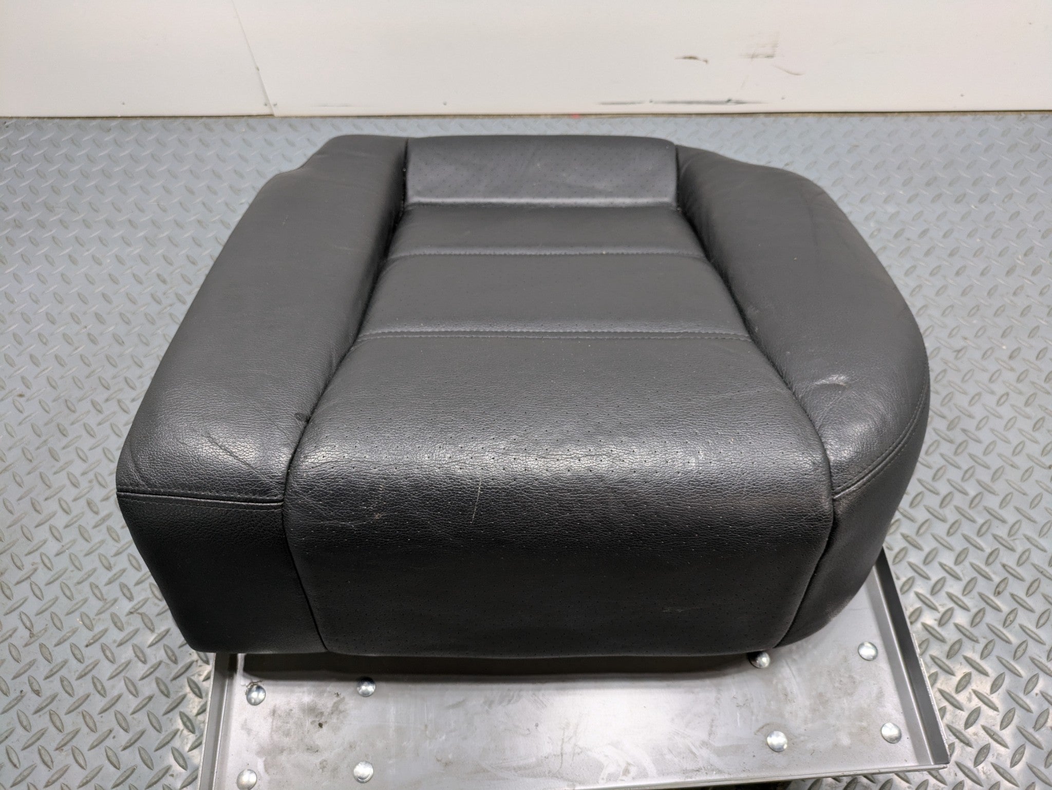 2008 - 2010 OEM PORSCHE CAYENNE REAR LEFT DRIVER SIDE LOWER BACK SEAT
