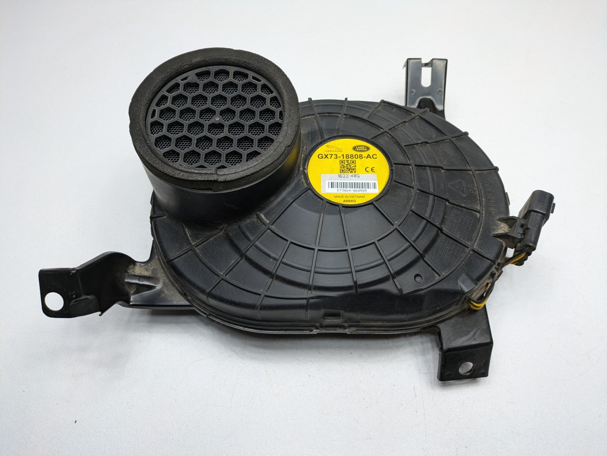 2016 - 2024 OEM JAGUAR XF REAR SPEAKER AUDIO SOUND SUBWOOFER BASS BOX
