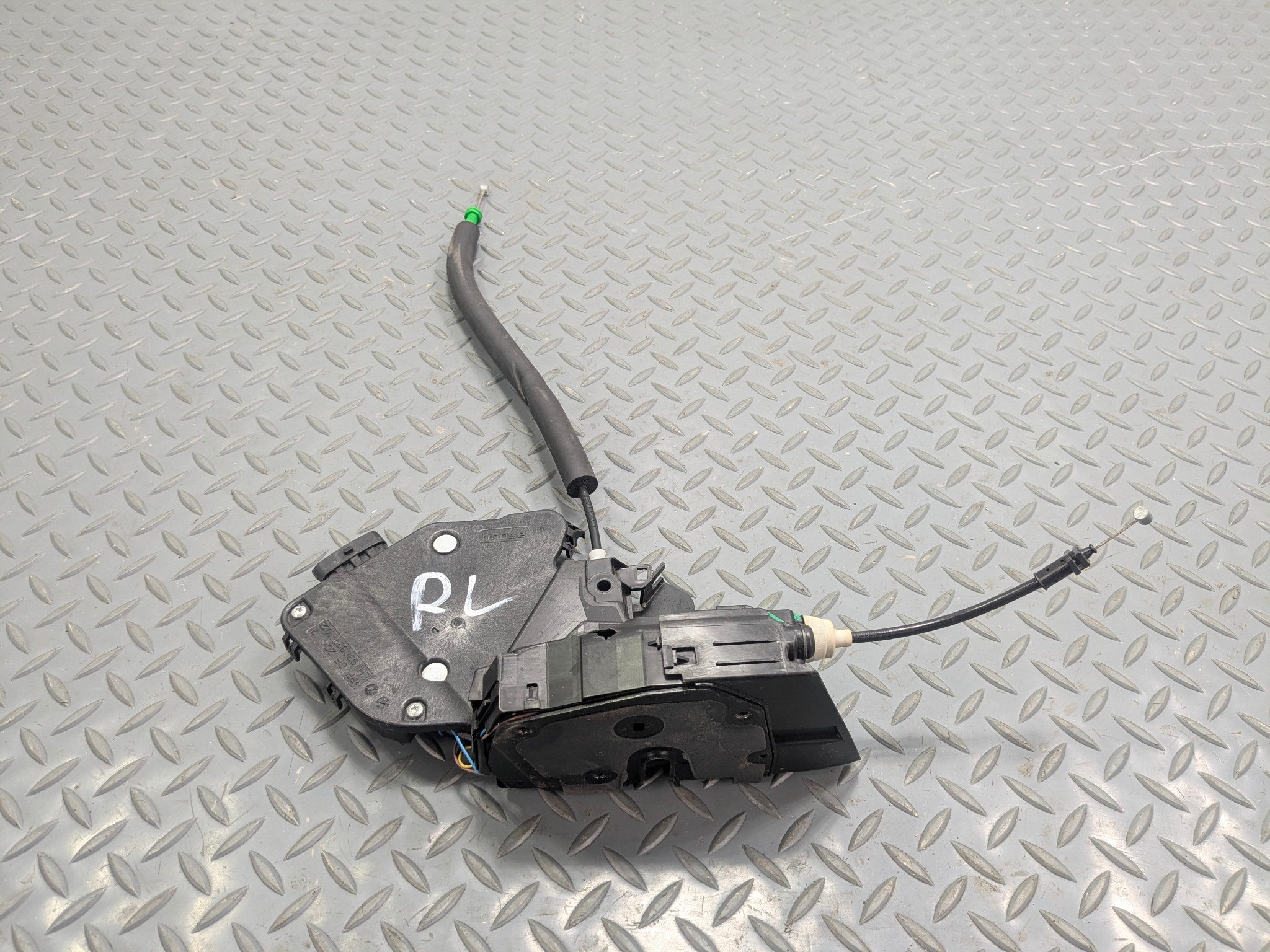 2013 - 2017 OEM LAND ROVER RANGE ROVER REAR LEFT SIDE DOOR LOCK LATCH ACTUATOR