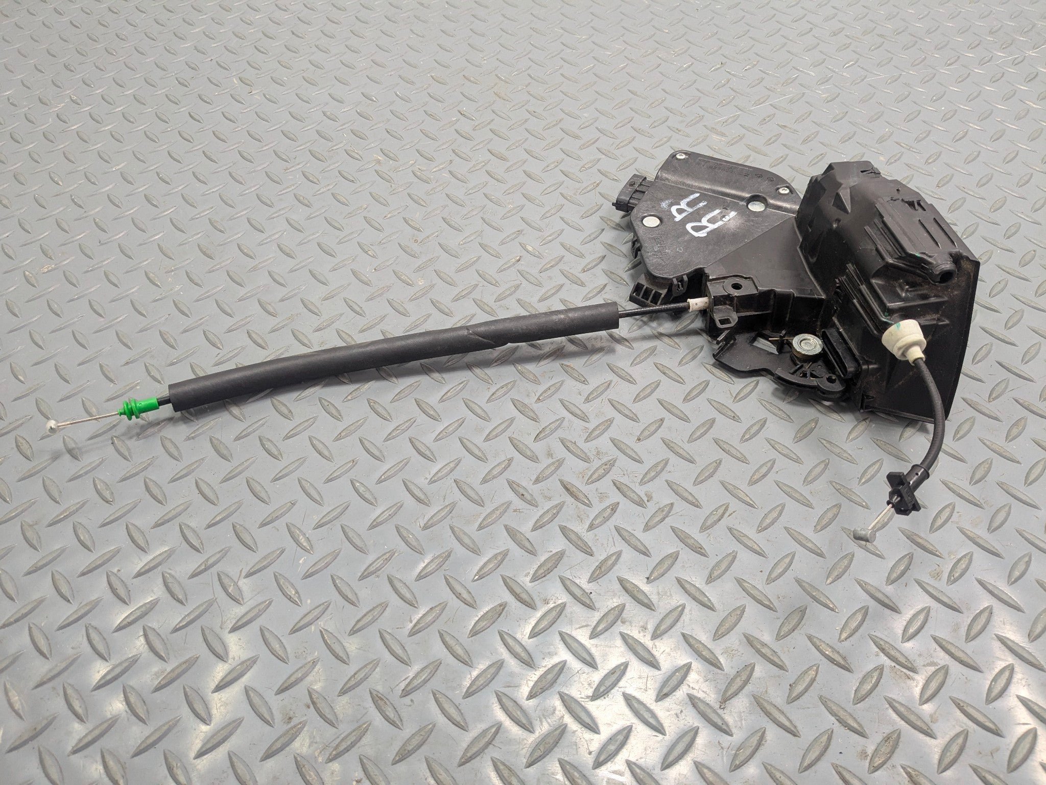 2013 - 2017 OEM LAND ROVER RANGE ROVER REAR RIGHT SIDE DOOR LOCK LATCH ACTUATOR