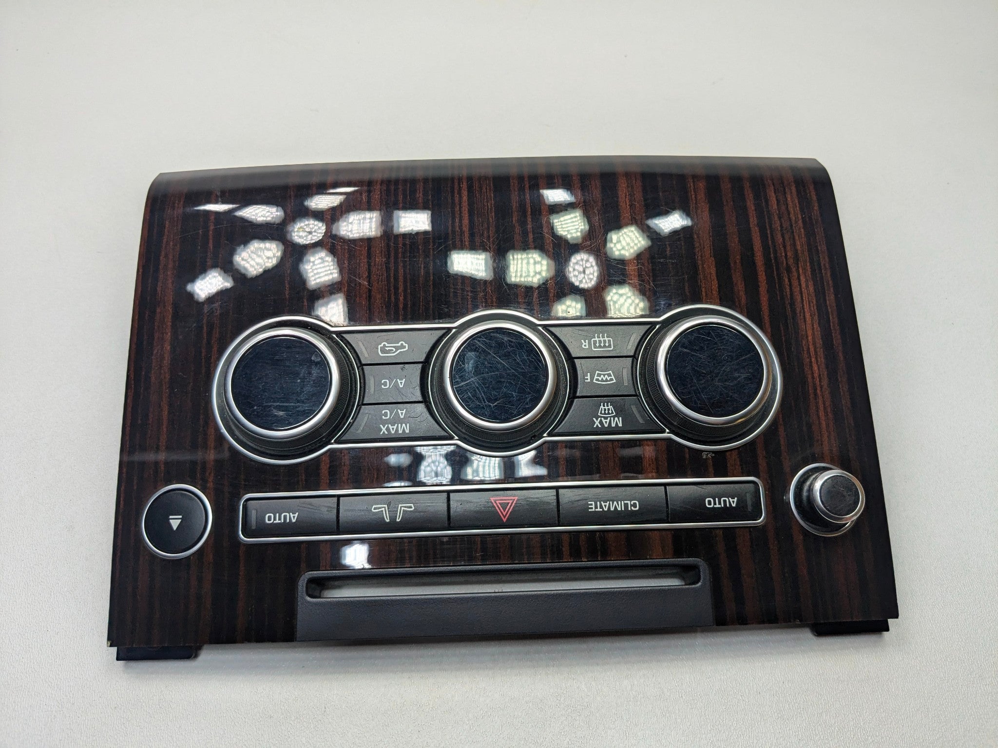 13 - 17 OEM LAND ROVER RANGE ROVER FRONT AC HEATER TEMPERATURE CONTROL SWITCH