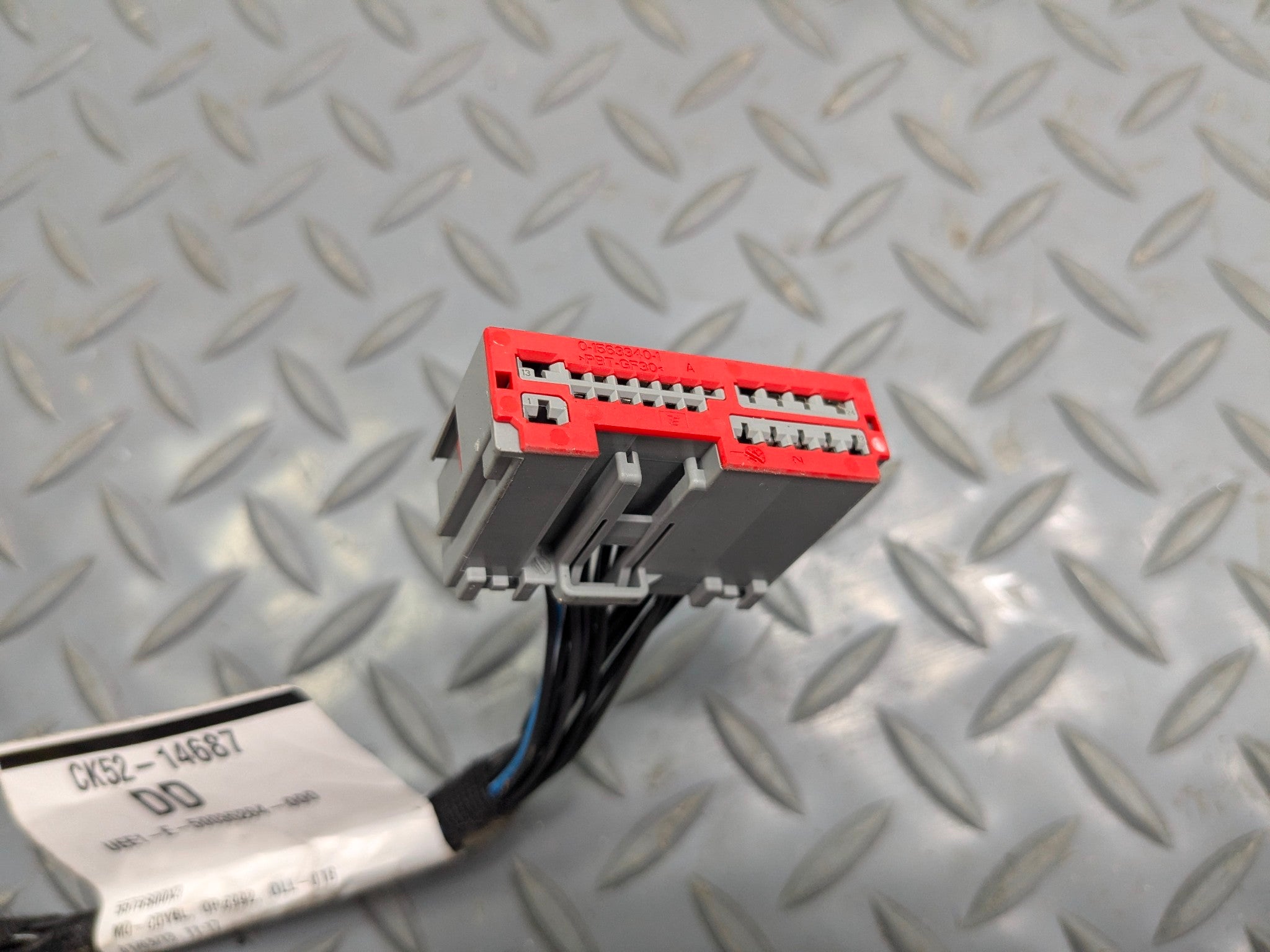 2013 - 2017 OEM LAND ROVER RANGE ROVER REAR LEFT SIDE DOOR WIRE HARNESS