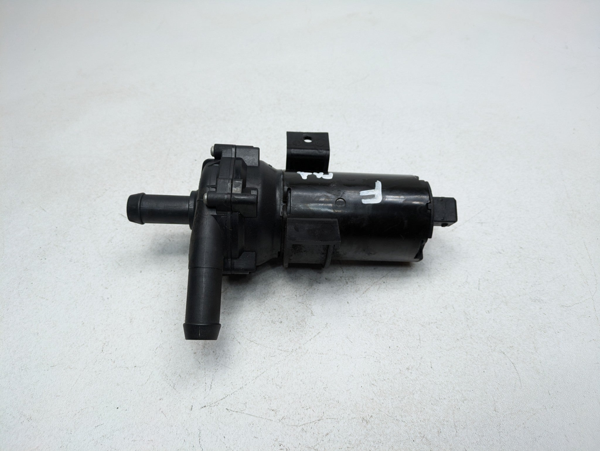 2013 -2017 OEM LAND ROVER RANGE ROVER AUXILIARY SECONDARY WATER COOLANT PUMP