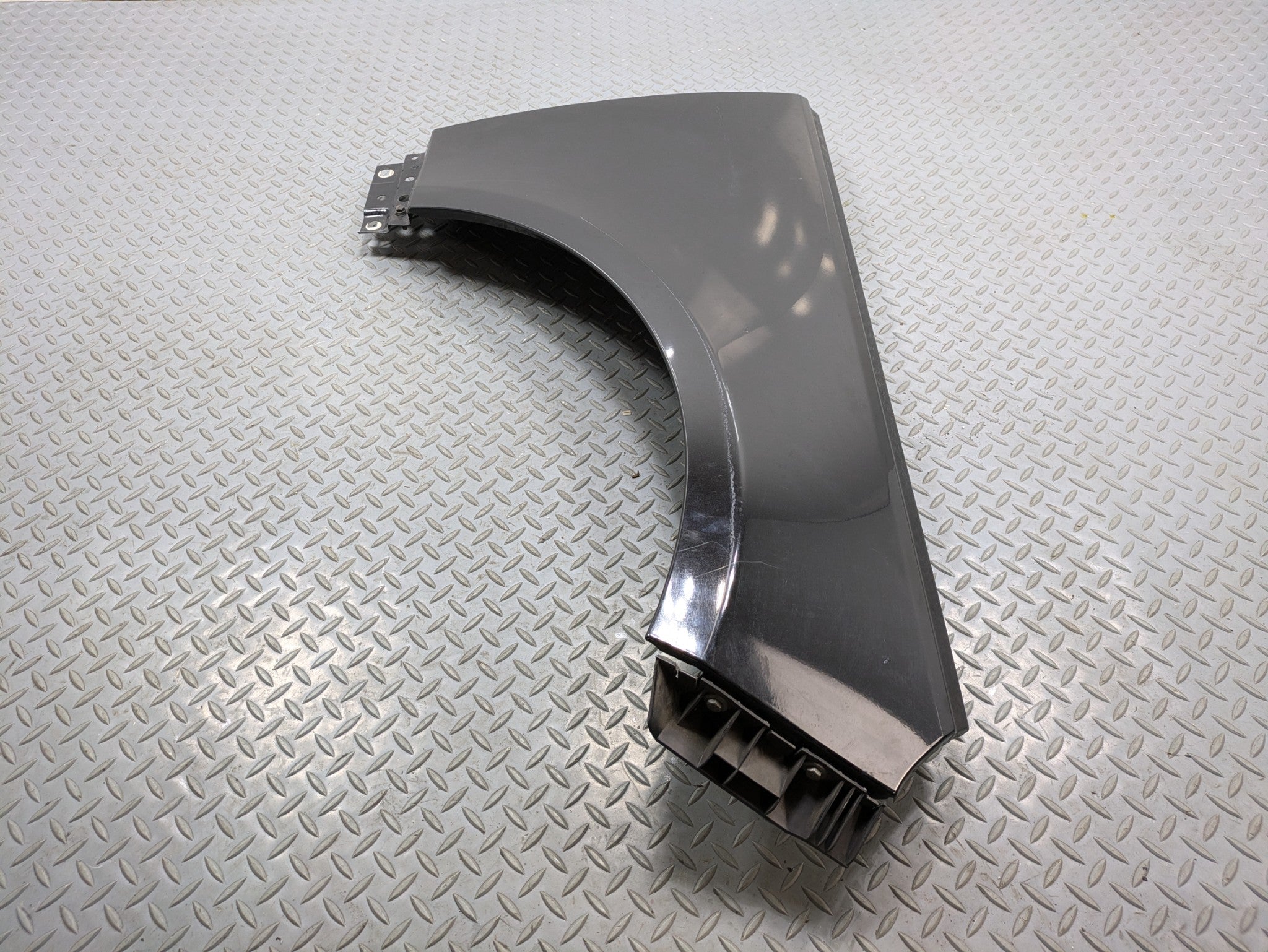 2013 - 2017 OEM LAND ROVER RANGE ROVER FRONT RIGHT SIDE FENDER COVER PANEL BLACK