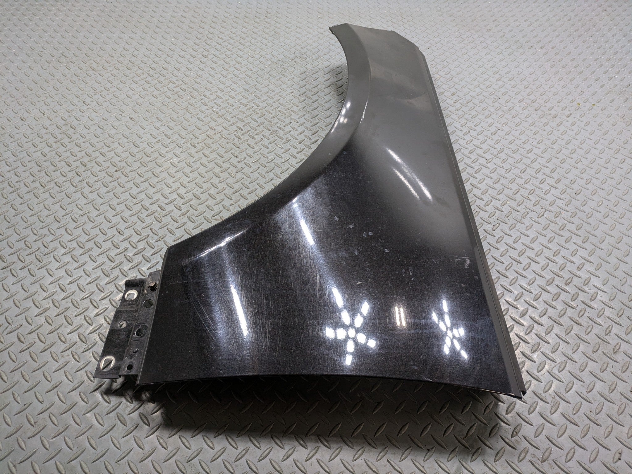 2013 - 2017 OEM LAND ROVER RANGE ROVER FRONT LEFT SIDE FENDER COVER PANEL BLACK