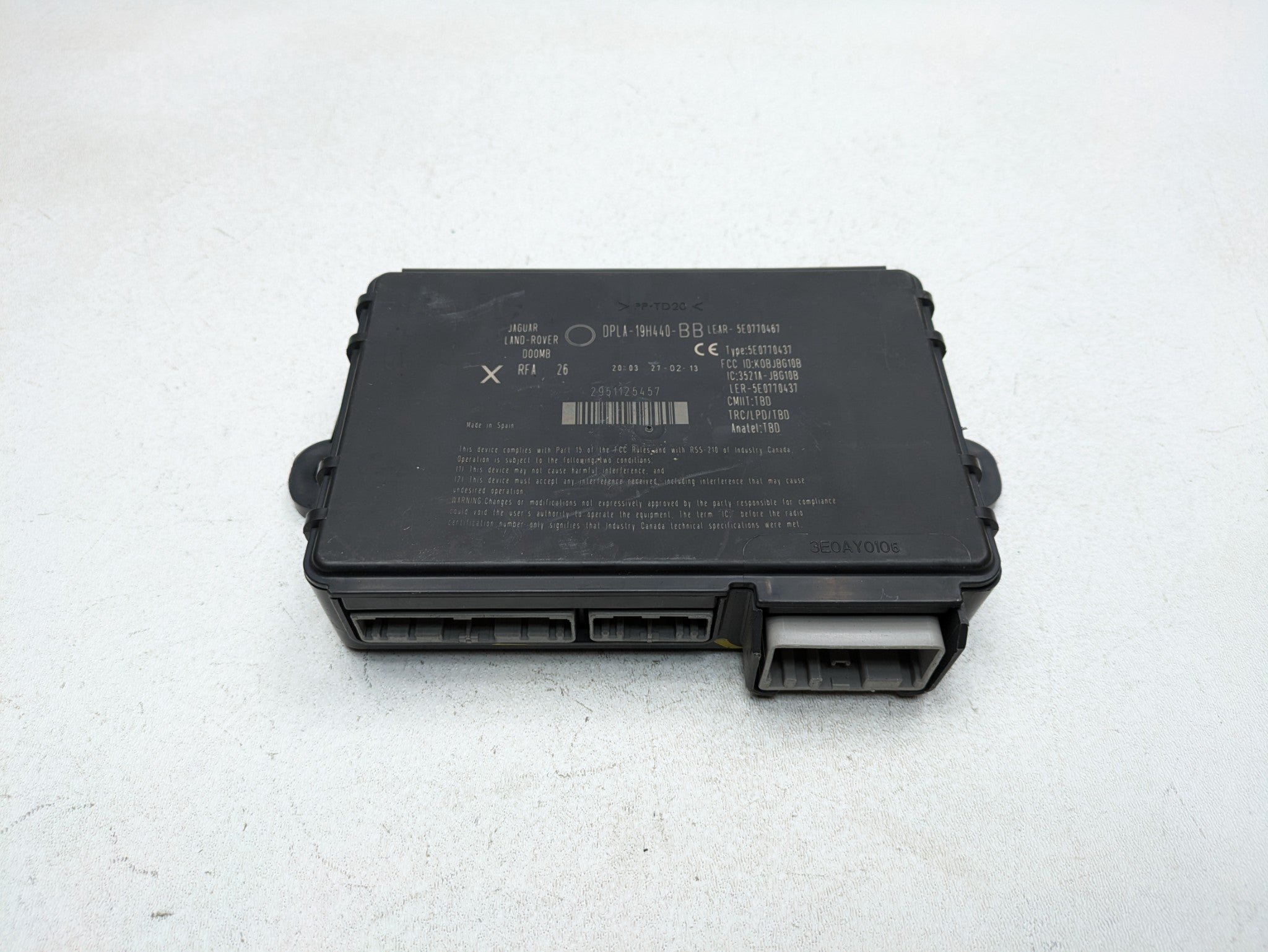 2013 - 2017 OEM LAND ROVER RANGE ROVER ANTI THEFT LOCKING KEYLESS ENTRY MODULE