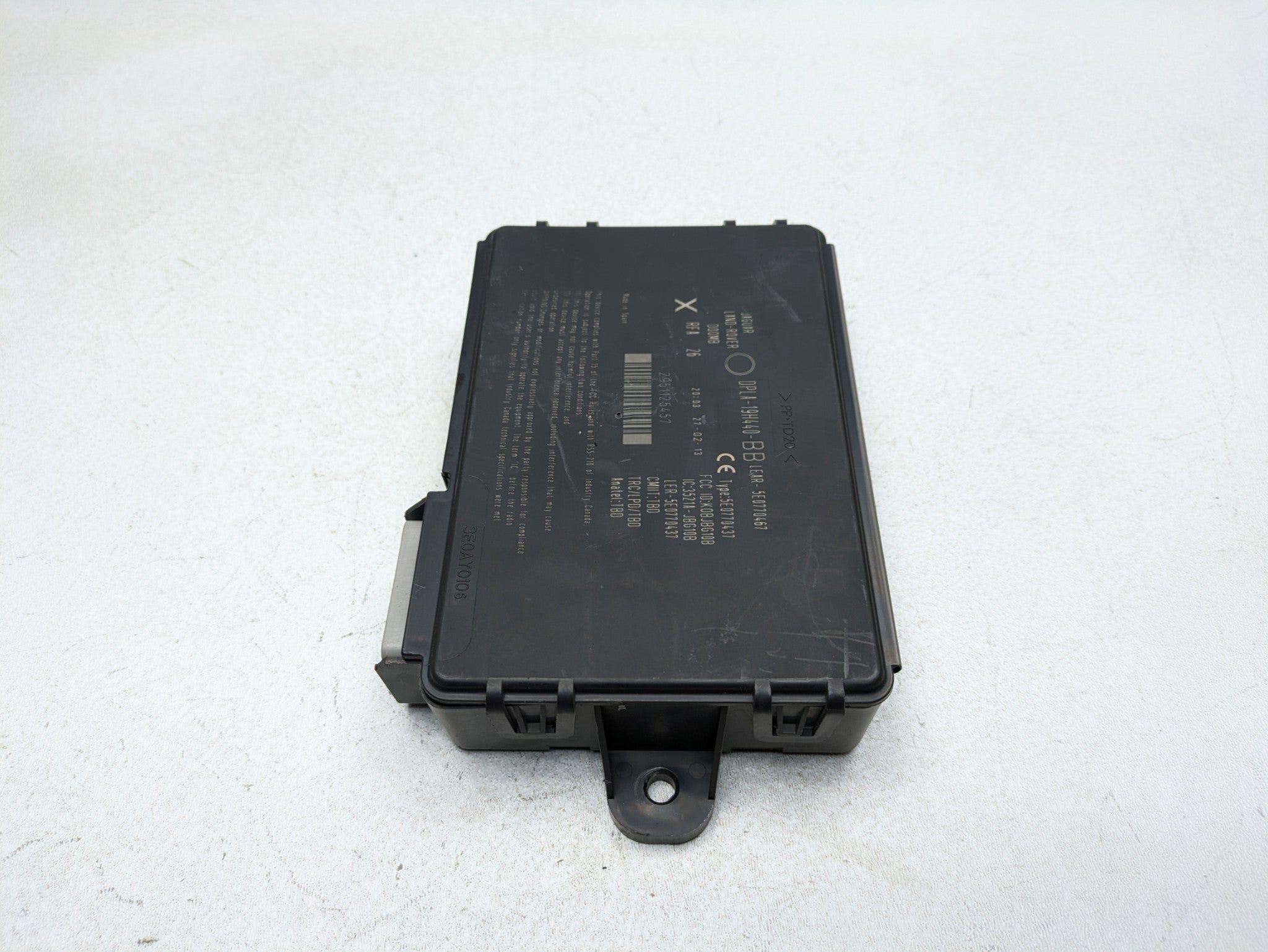 2013 - 2017 OEM LAND ROVER RANGE ROVER ANTI THEFT LOCKING KEYLESS ENTRY MODULE