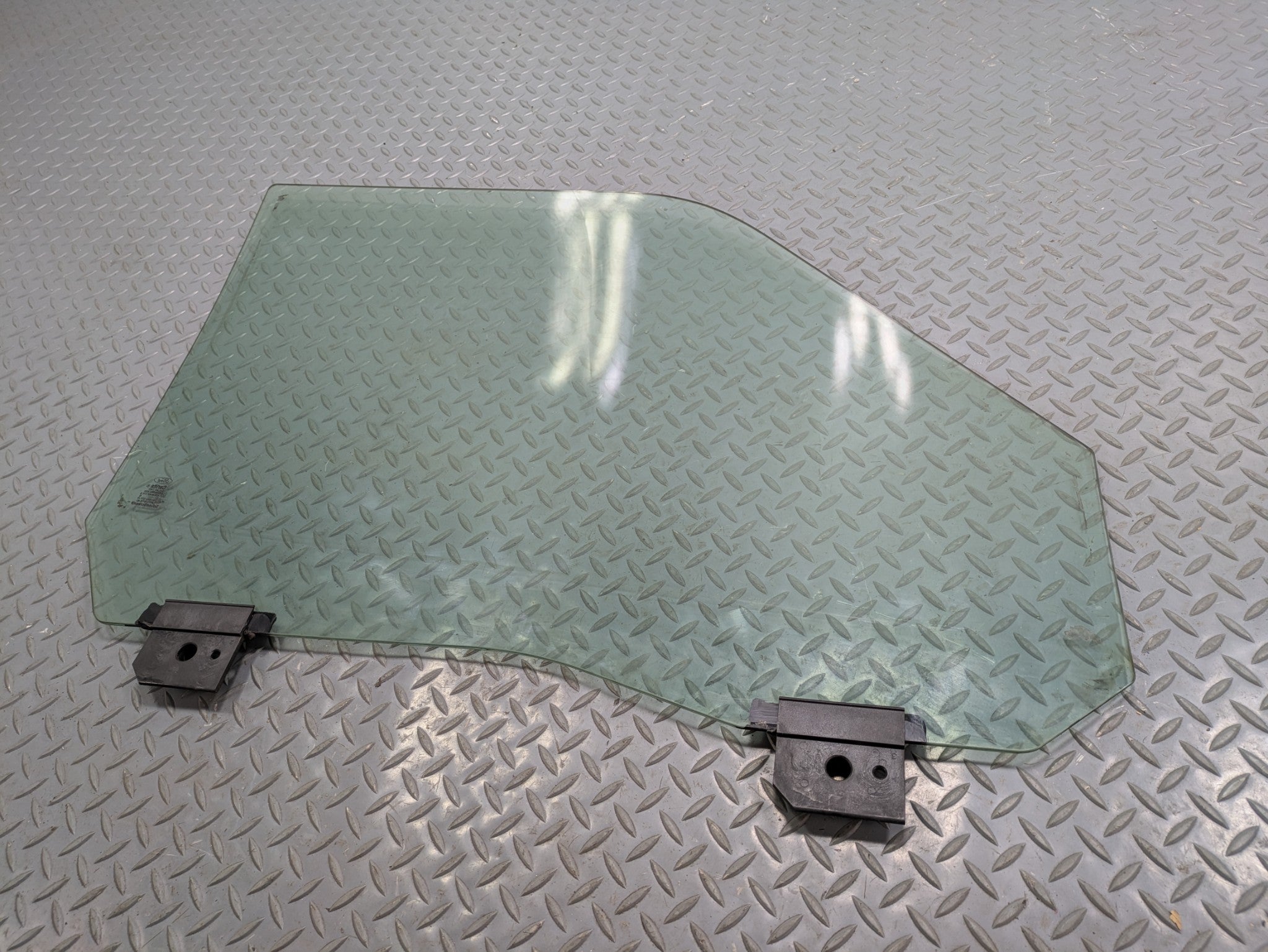 2009 - 2012 OEM FORD FLEX FRONT LEFT DRIVFER SIDE DOOR GLASS WINDOW