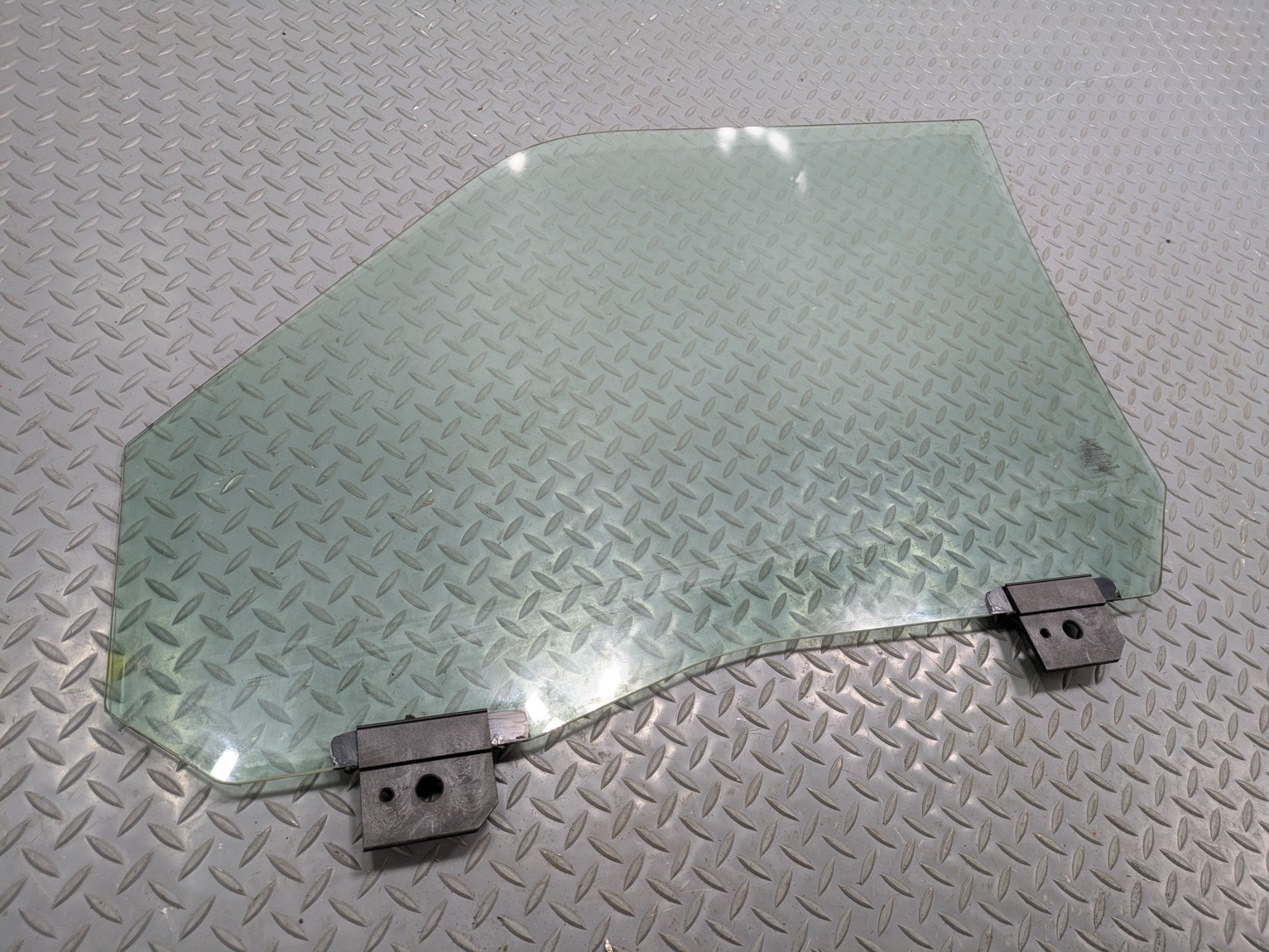 2009 - 2012 OEM FORD FLEX FRONT RIGHT PASSENGER SIDE DOOR GLASS WINDOW