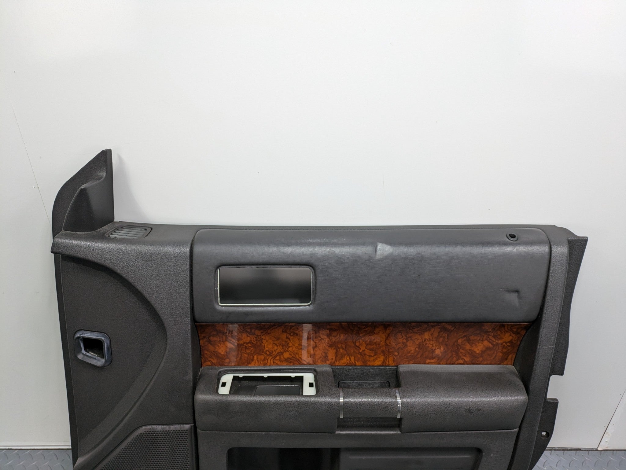 2009 - 2012 OEM FORD FLEX FRONT RIGHT PASSENGER SIDE INTERIOR DOOR TRIM PANEL