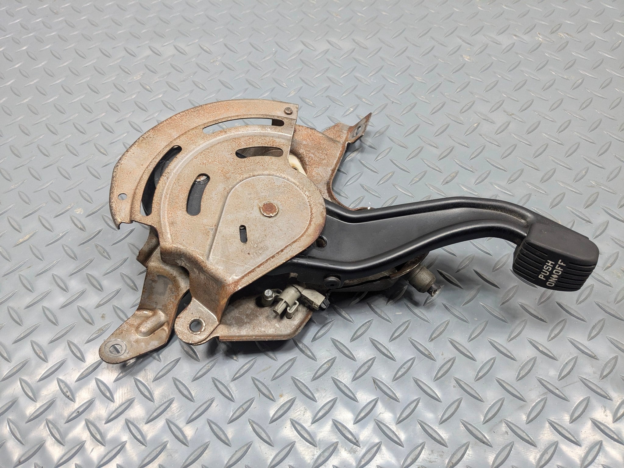 2009 - 2012 OEM FORD FLEX EMERGENCY PARKING BRAKE PEDAL LEVER ASSEMBLY