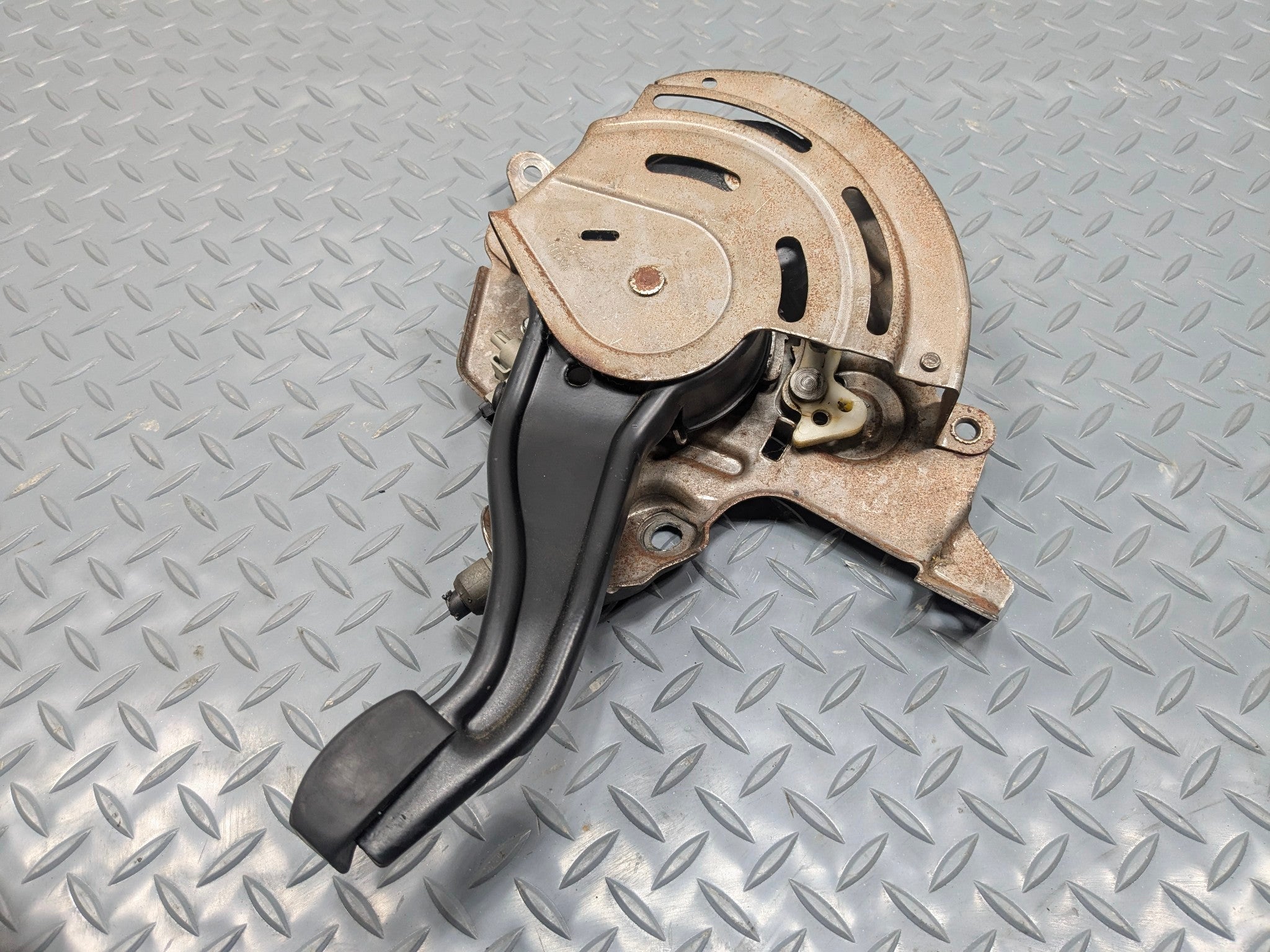 2009 - 2012 OEM FORD FLEX EMERGENCY PARKING BRAKE PEDAL LEVER ASSEMBLY
