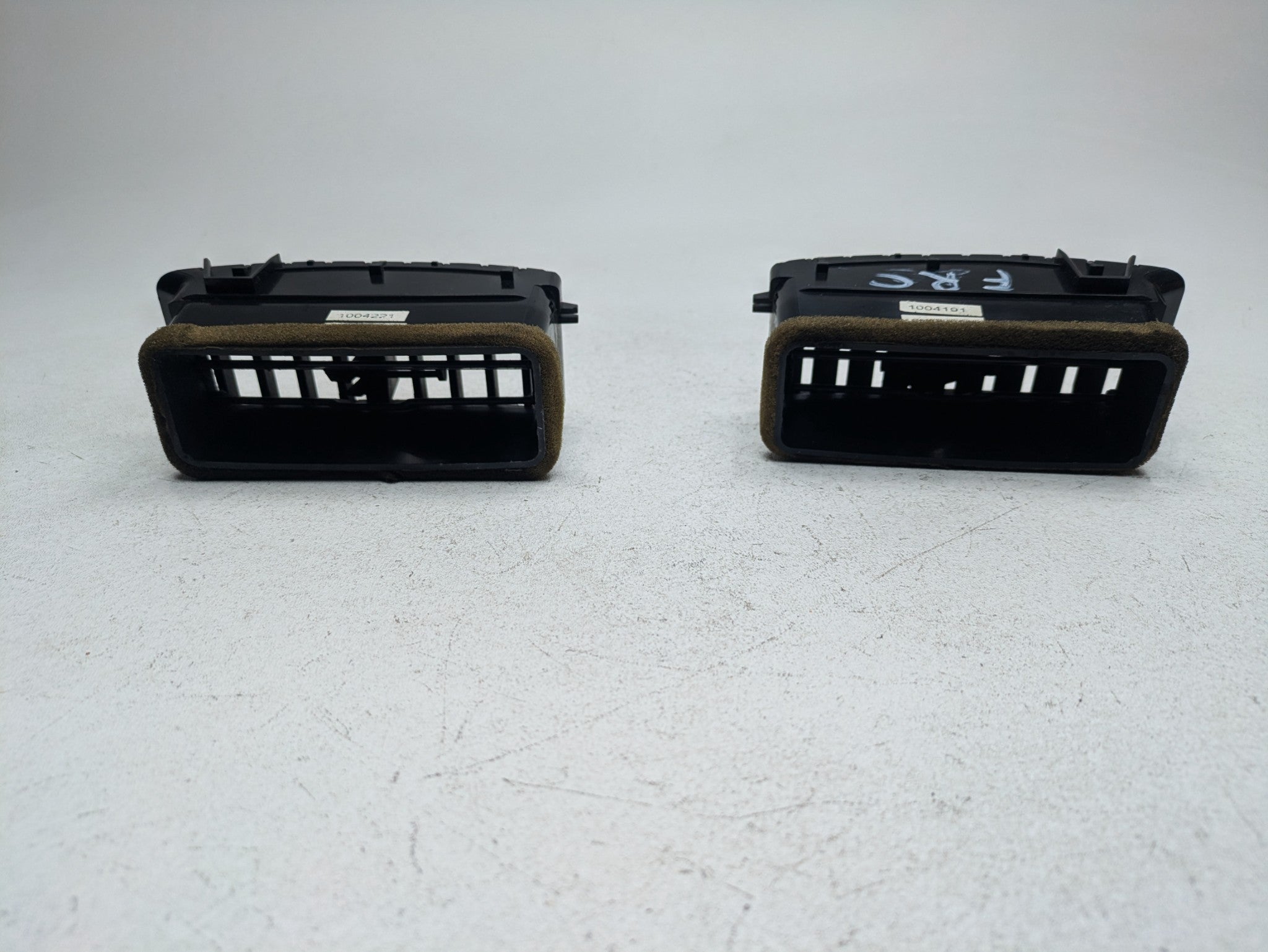 2009 - 2012 OEM FORD FLEX FRONT DASH AC AIR CONDITIONING HEATER VENT ASSEMBLY