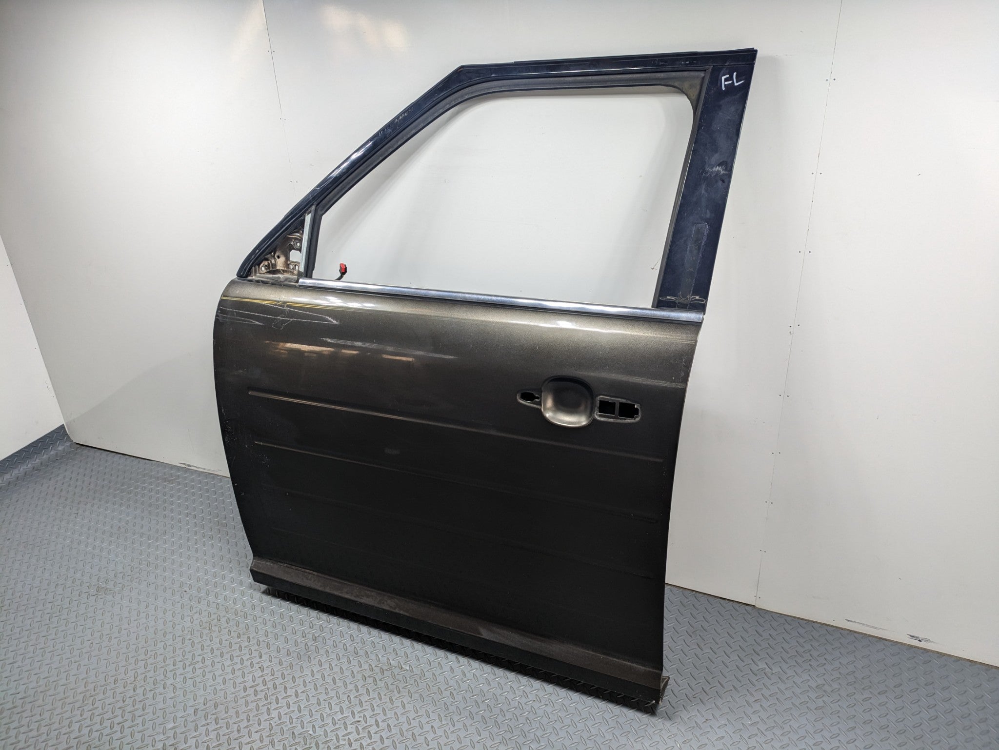 2009 - 2012 OEM FORD FLEX FRONT LEFT DRIVER SIDE DOOR SHELL PANEL GRAY
