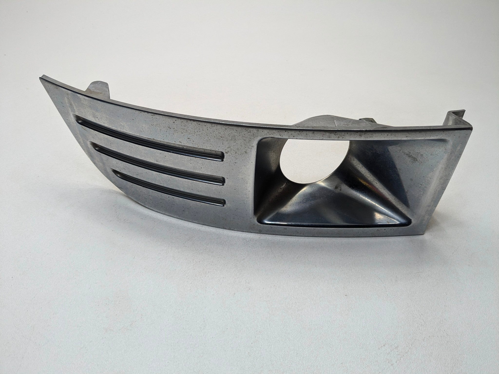 2009 - 2012 OEM FORD FLEX FRONT RIGHT PASSENGER SIDE FOG LIGHT COVER TRIM