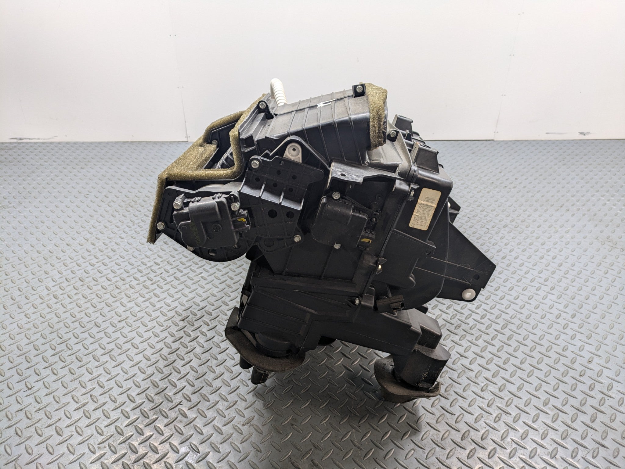 2009 - 2012 OEM FORD FLEX FRONT AC CLIMATE HEATER CORE HOUSING BOX ASSEMBLY
