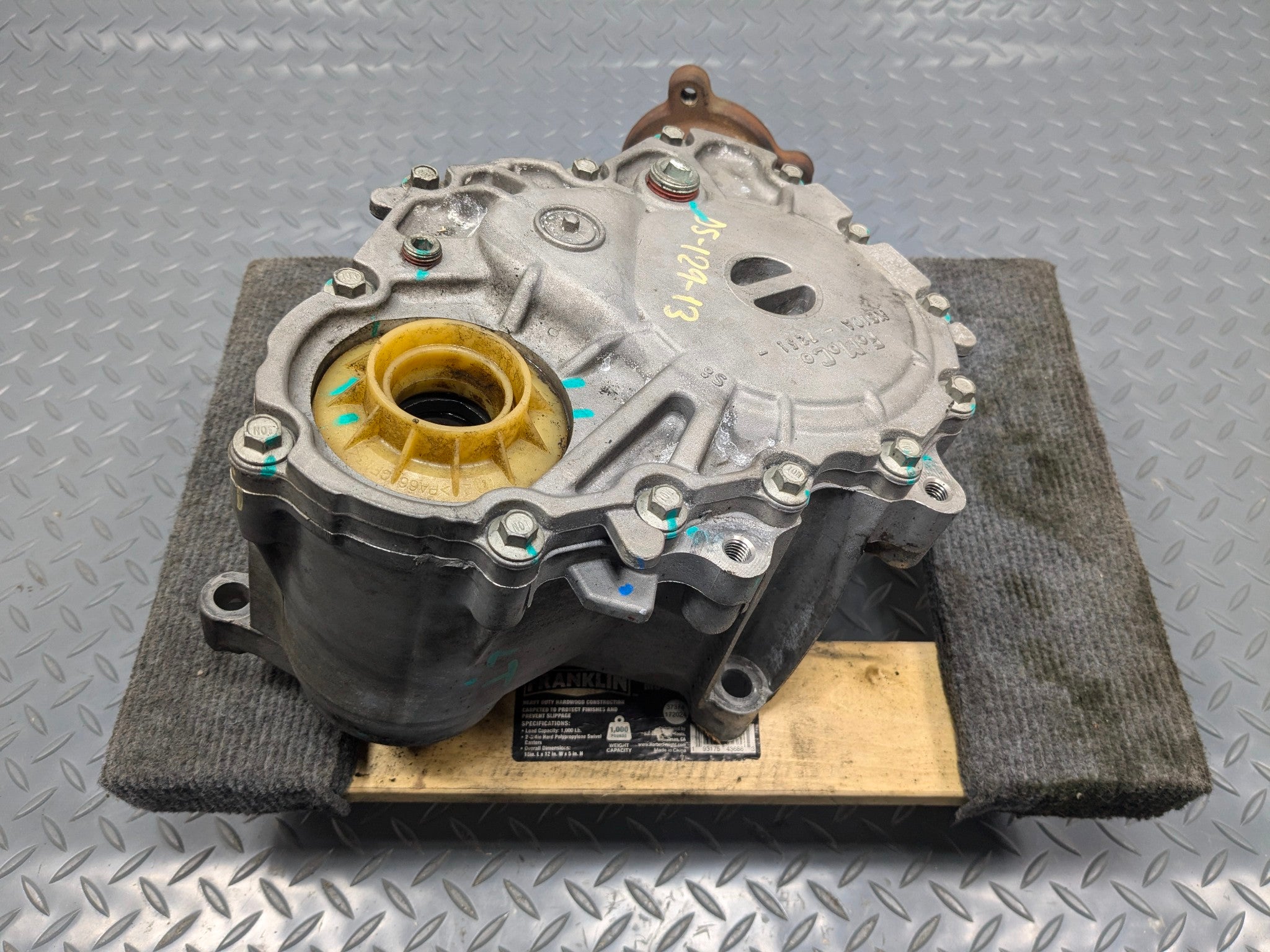 2009 - 2012 OEM FORD FLEX 3.5L TRANSFER CASE BOX ASSEMBLY