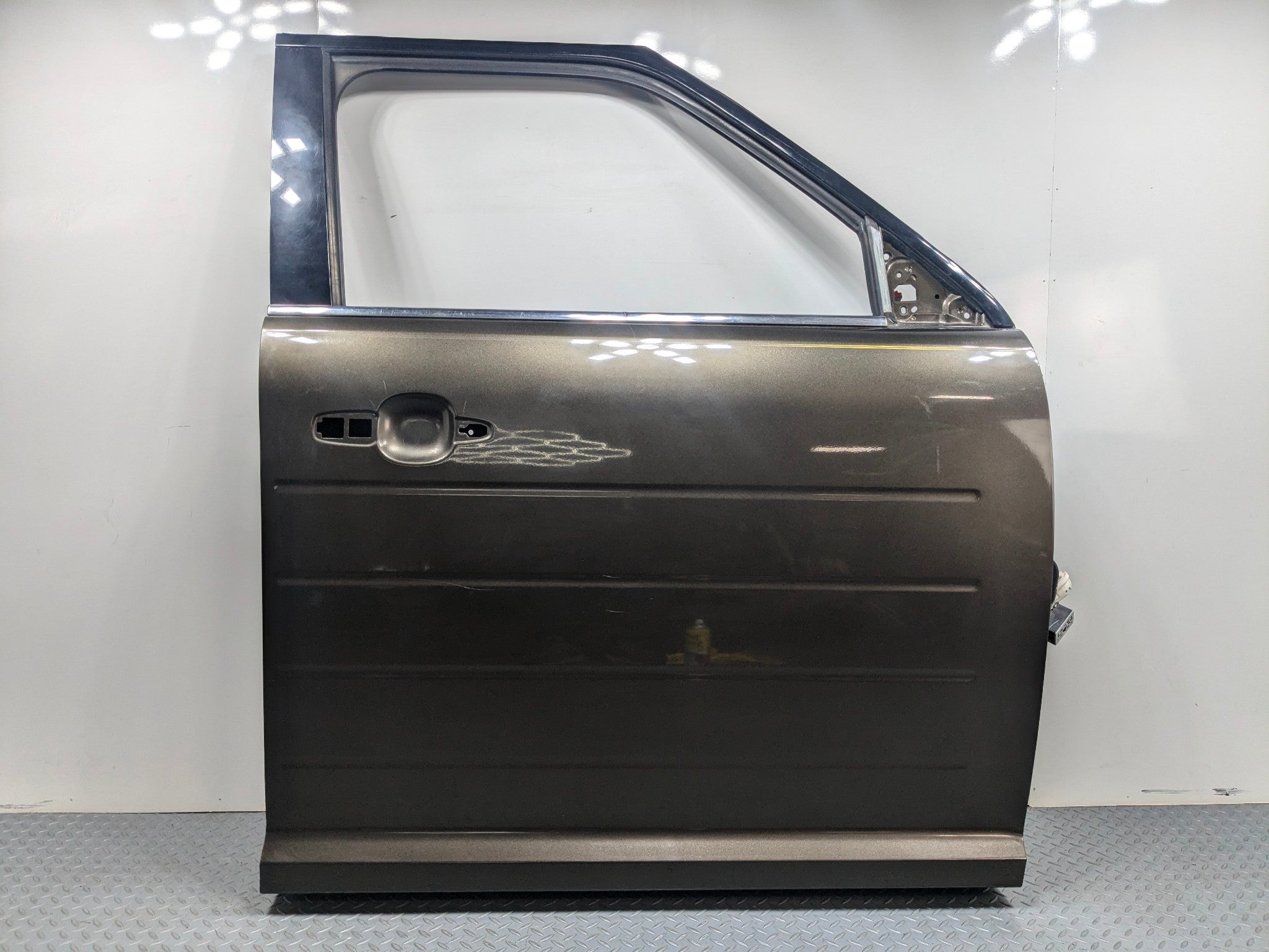2009 - 2012 OEM FORD FLEX FRONT RIGHT PASSENGER SIDE DOOR SHELL PANEL GRAY