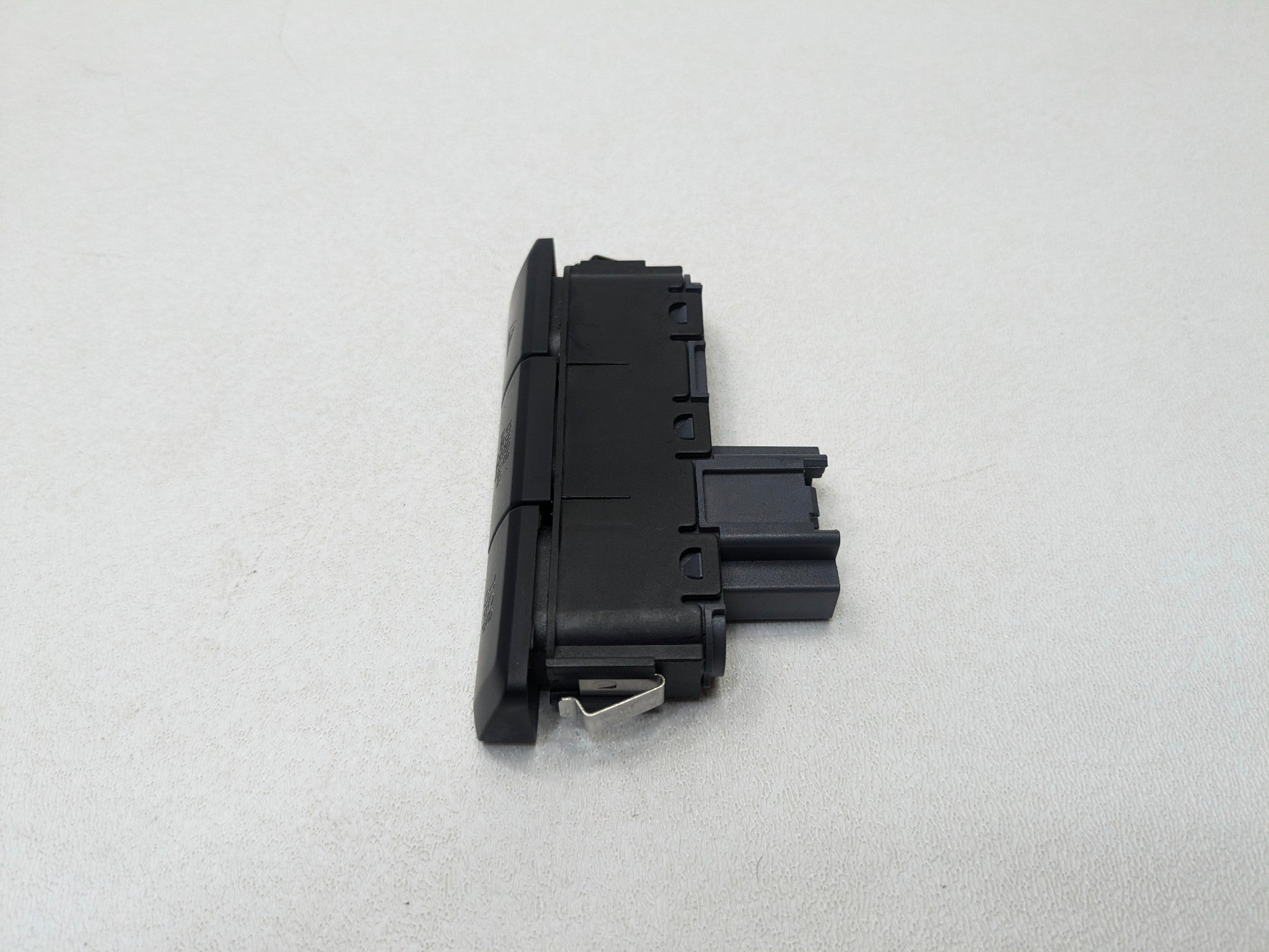 2009 - 2012 OEM FORD FLEX DASH HAZARD LIGHT TRACTION CONTROL SWITCH BUTTON