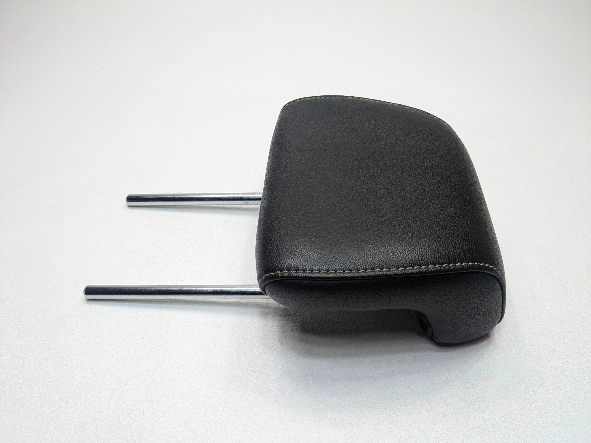 2009 - 2012 OEM FORD FLEX 2ND ROW RIGHT PASSENGER SIDE HEADREST BLACK
